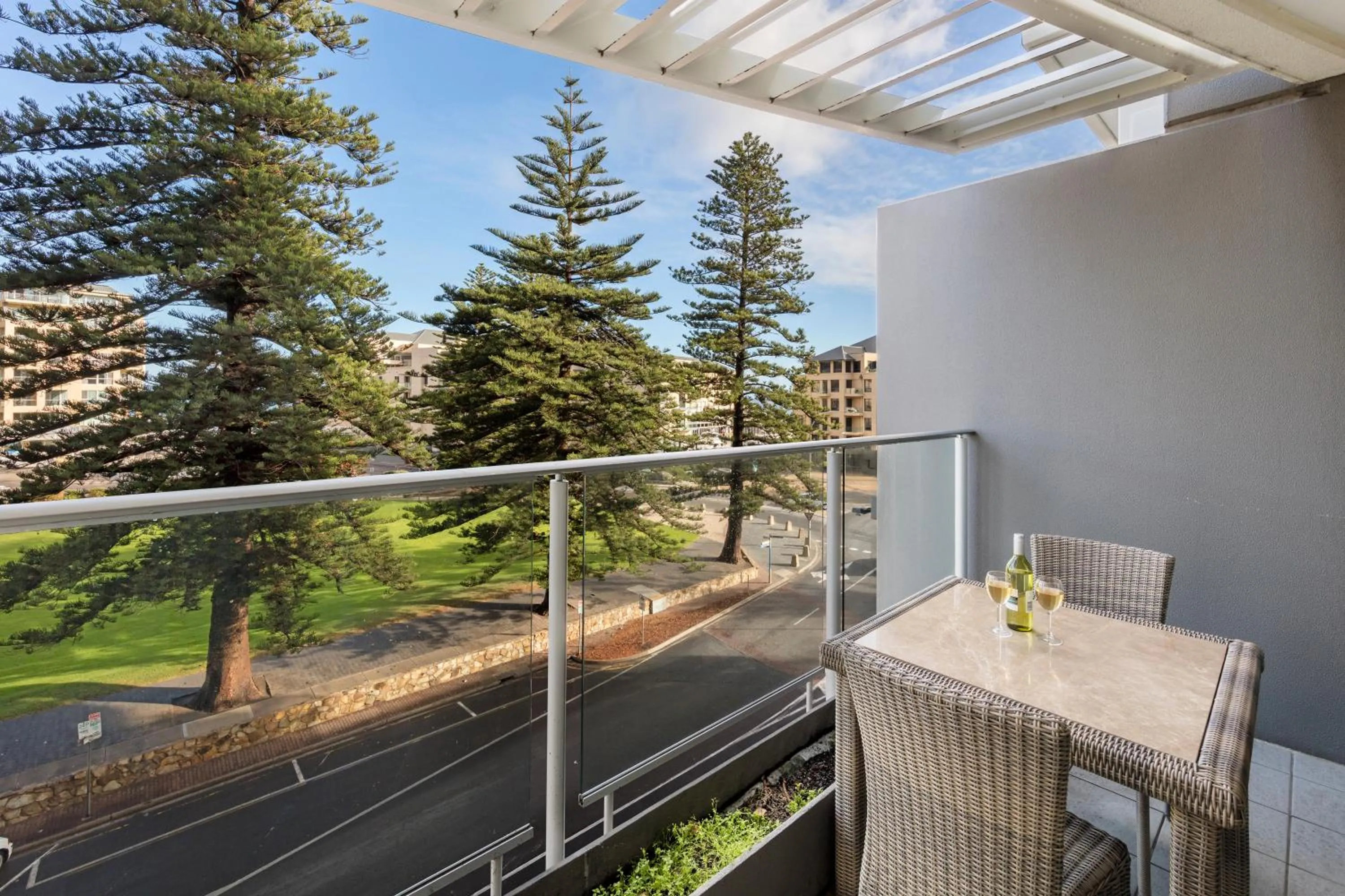 Patio in Oaks Glenelg Liberty Suites