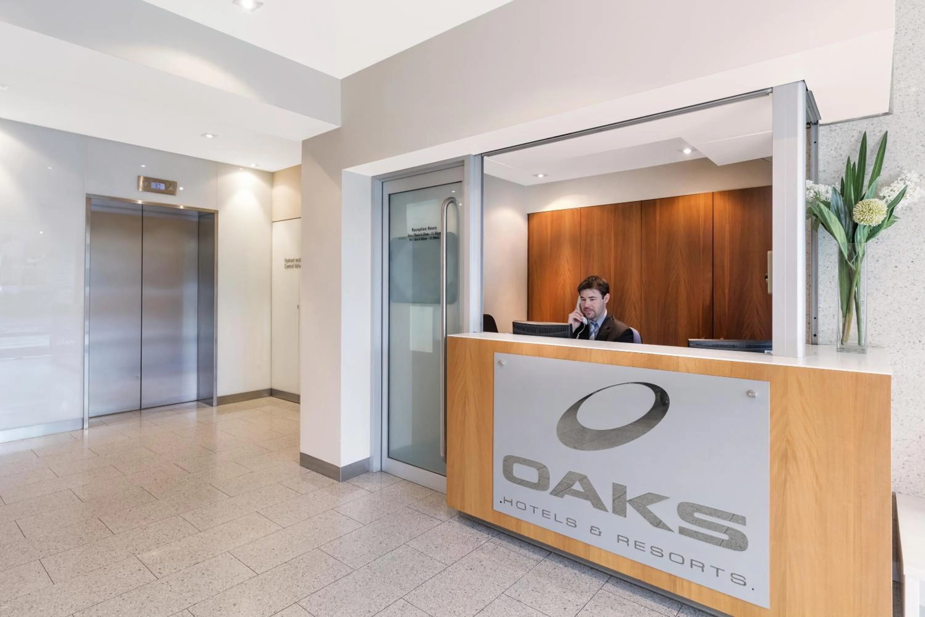 Lobby or reception in Oaks Glenelg Liberty Suites