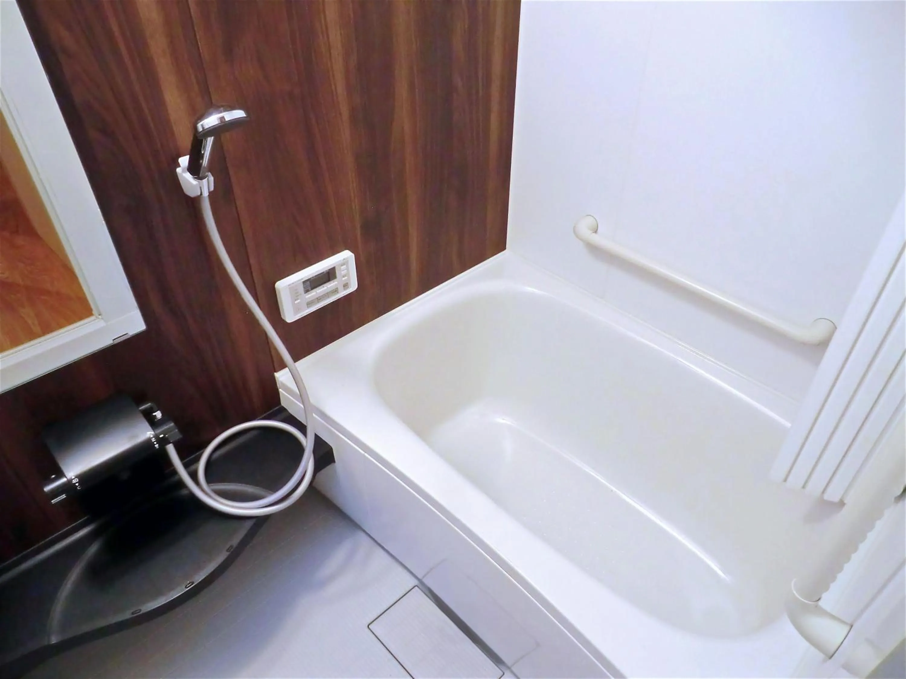 Shower in Machiya Hotel YANAGI