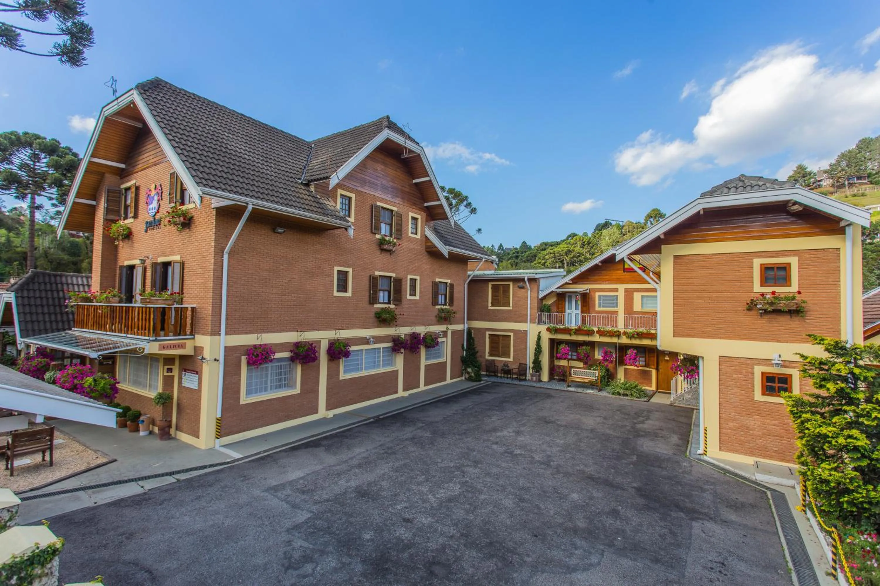 Property building in Pousada Jardon Campos do Jordão - Exclusiva para Adultos