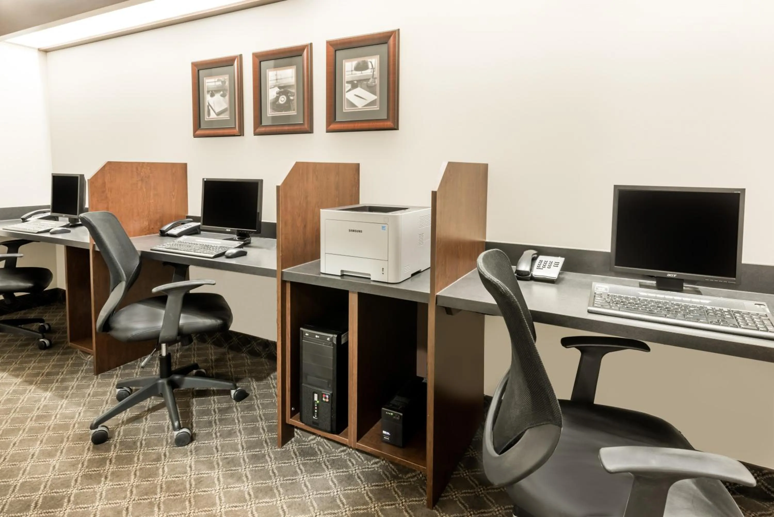 Business facilities in Ramada by Wyndham Olds