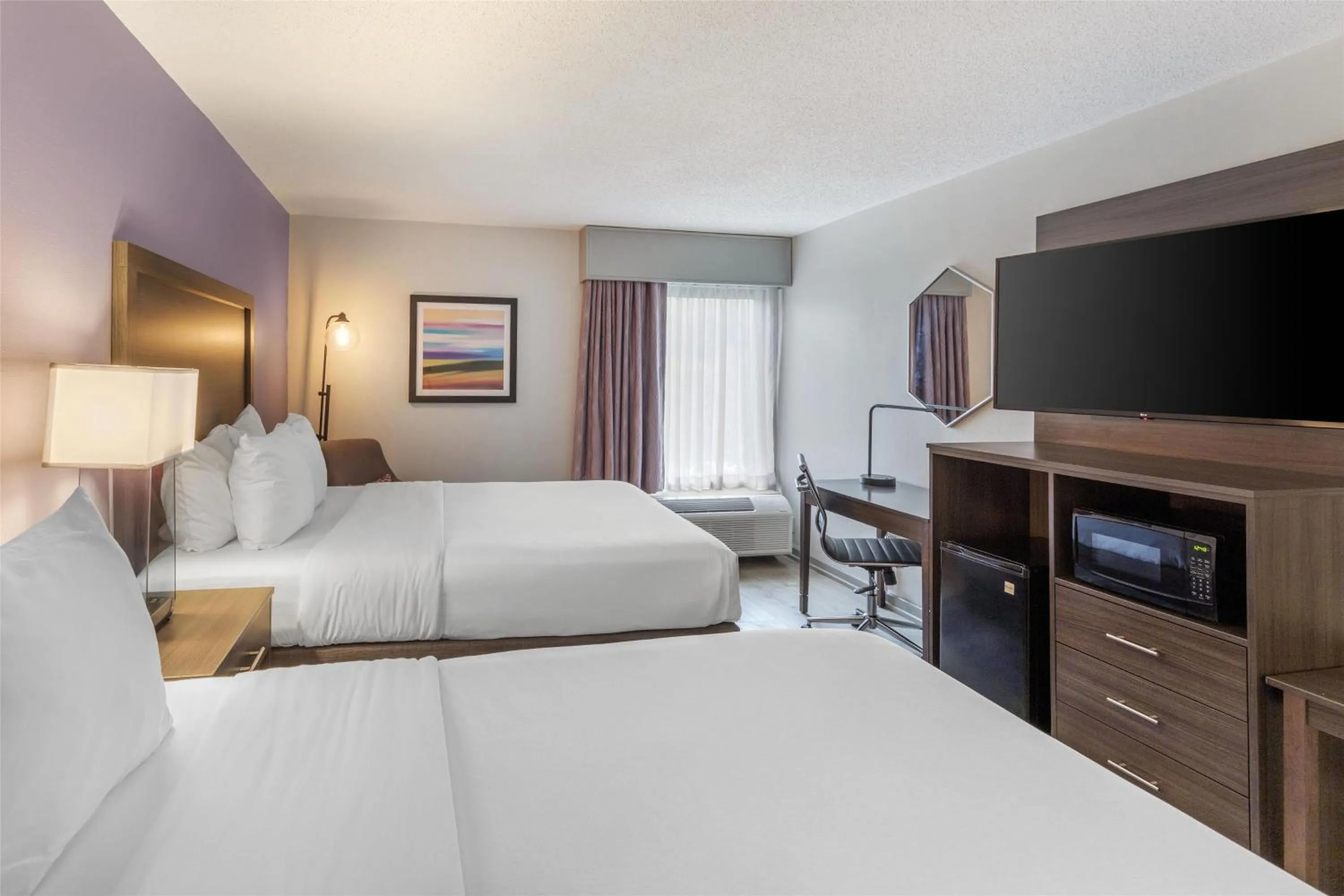 Bedroom, Bed in Best Western Hickory