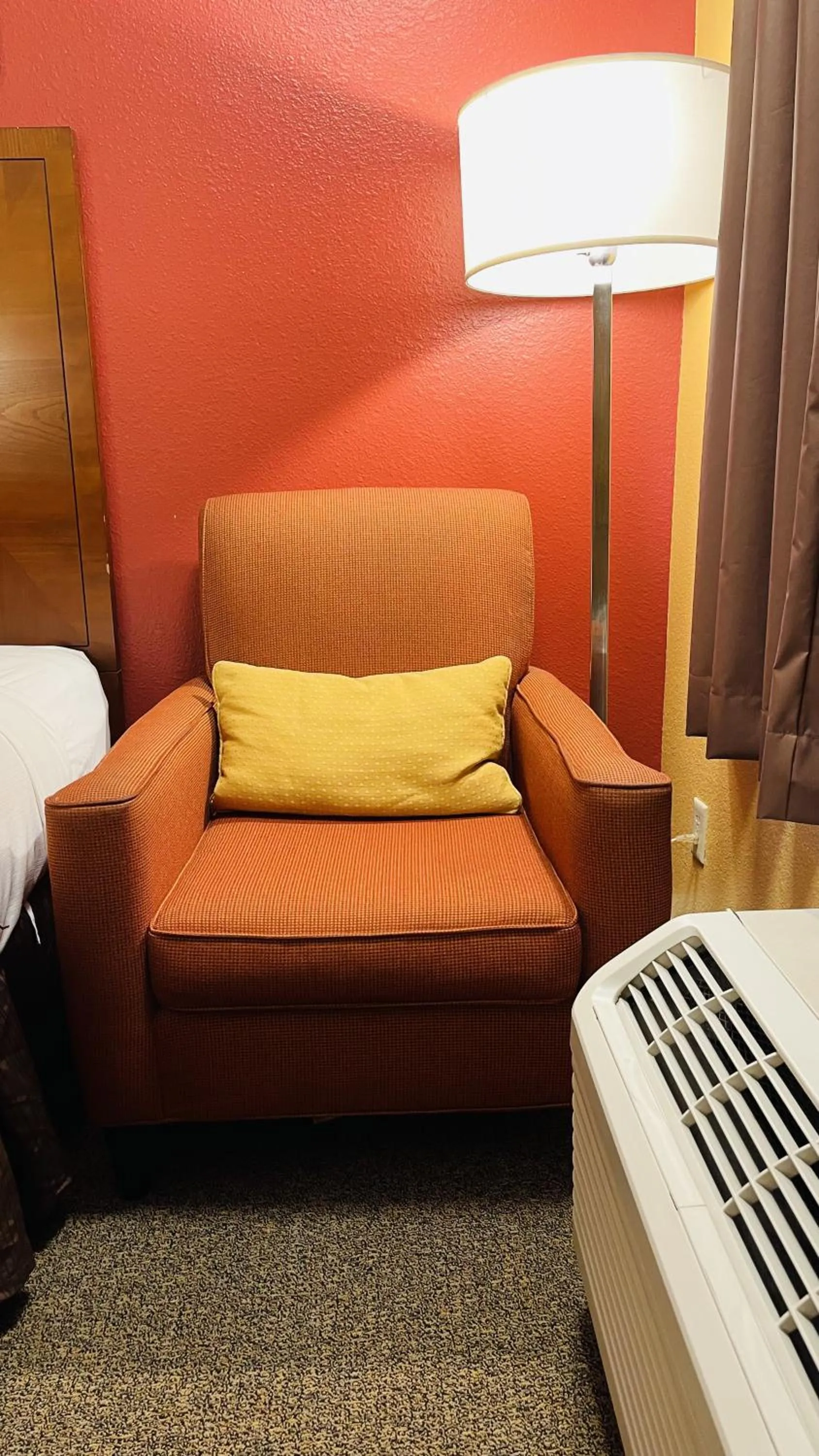 Seating area in Apple Inn Motel