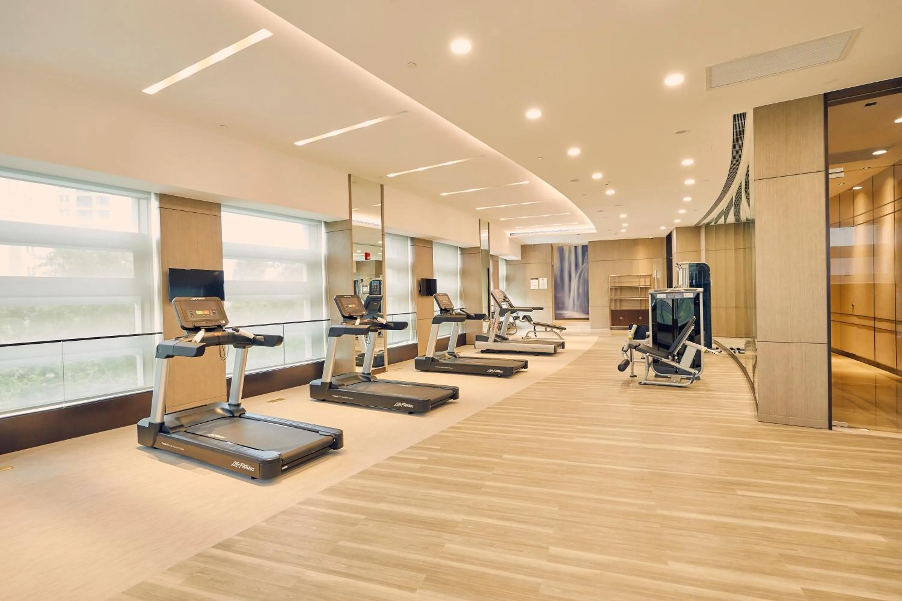 Fitness centre/facilities in LJZ Supreme Tower Hotel