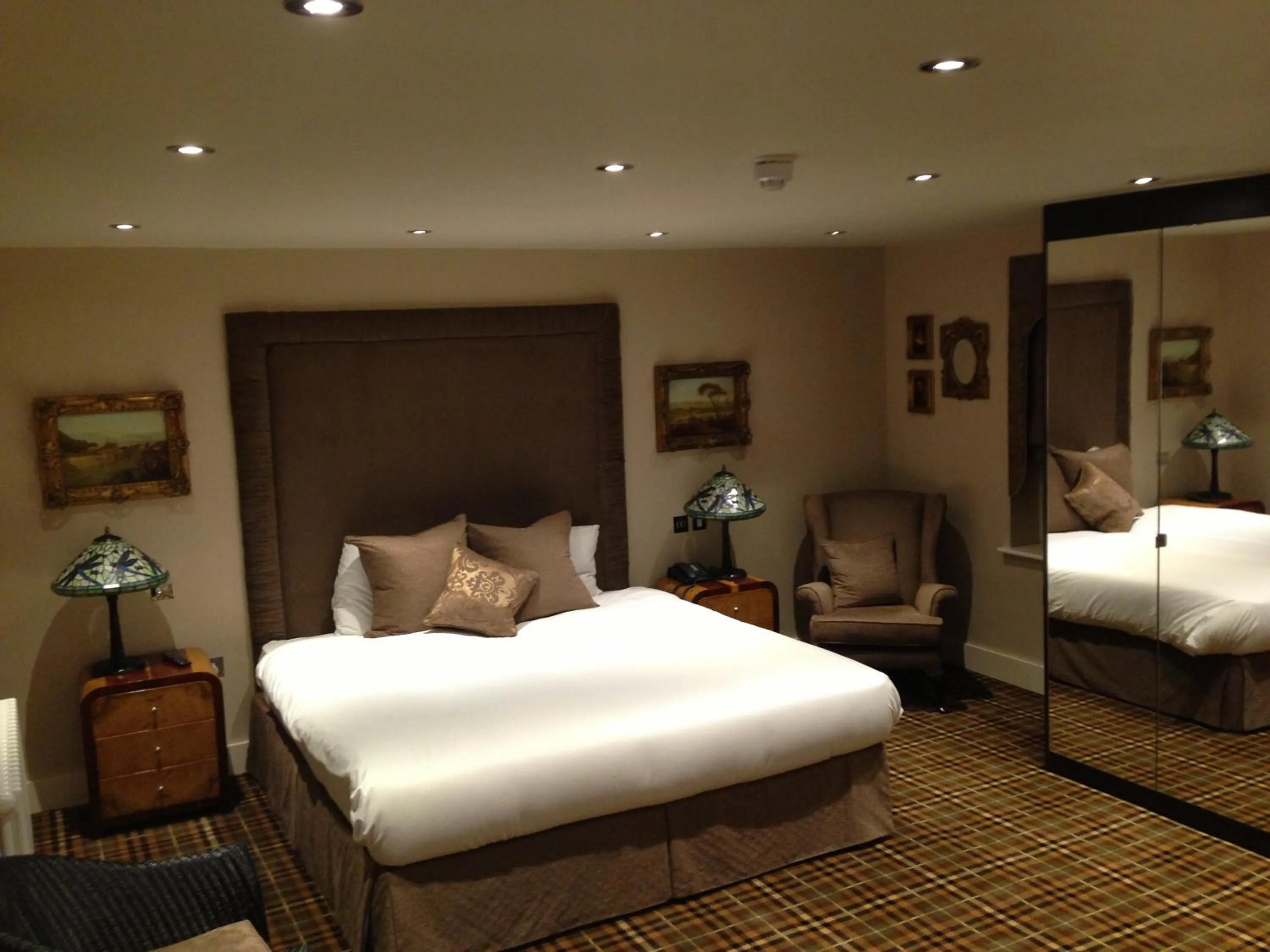 Bedroom, Bed in The White Hart