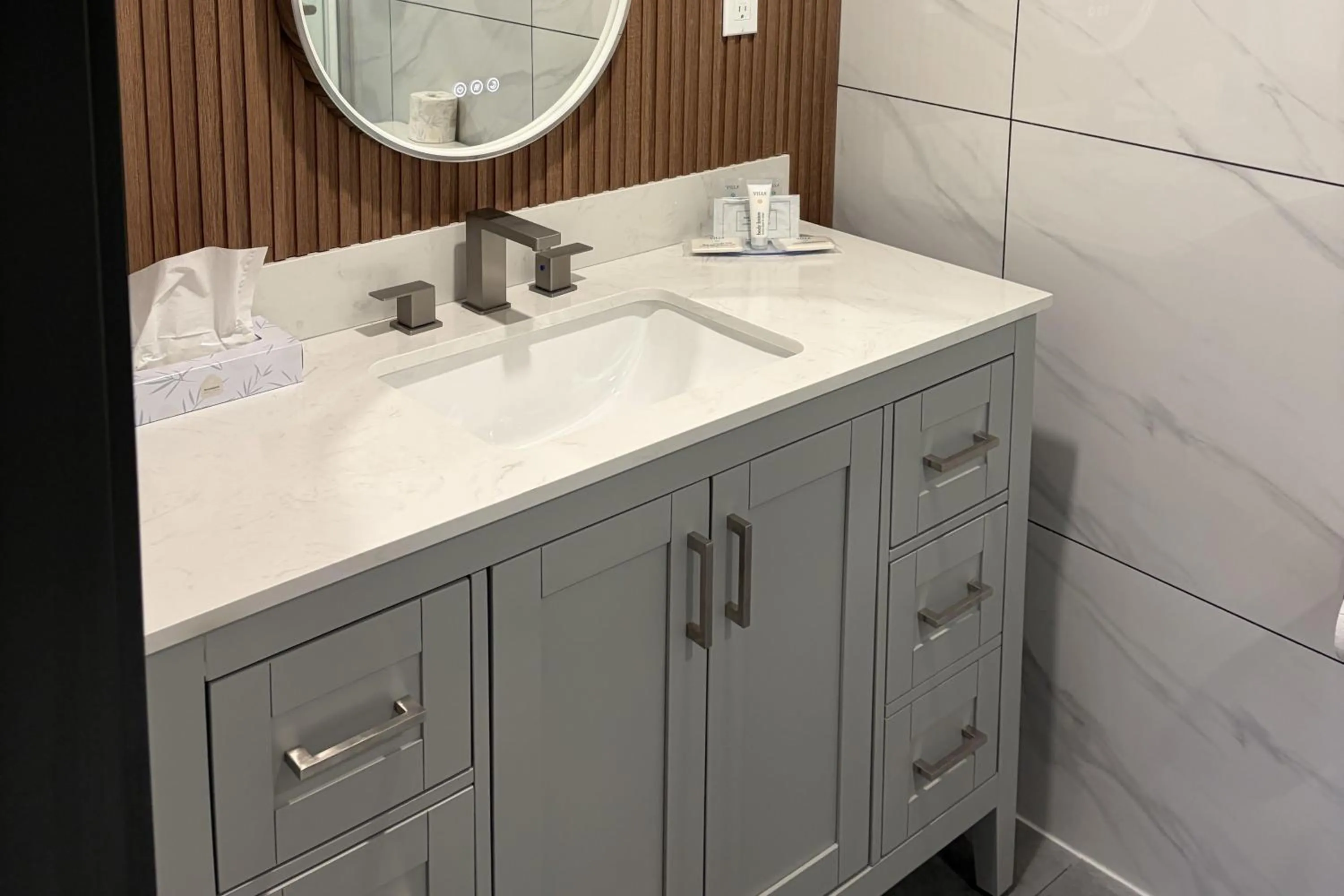 Bathroom in Travelodge by Wyndham Langley