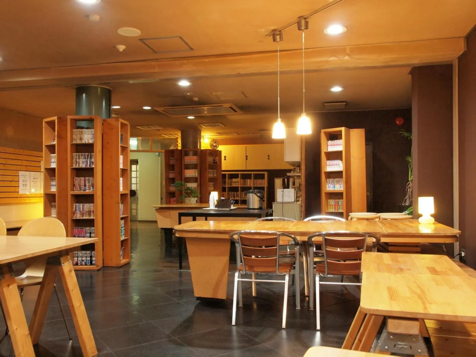 Communal lounge/ TV room in Tsukuba Daily Inn