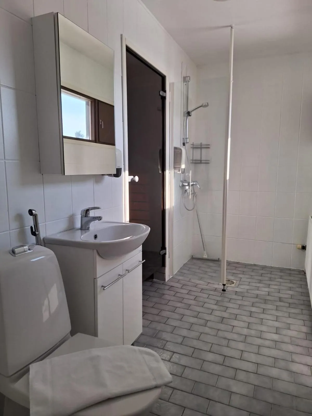 Shower in Hotel Käenpesä