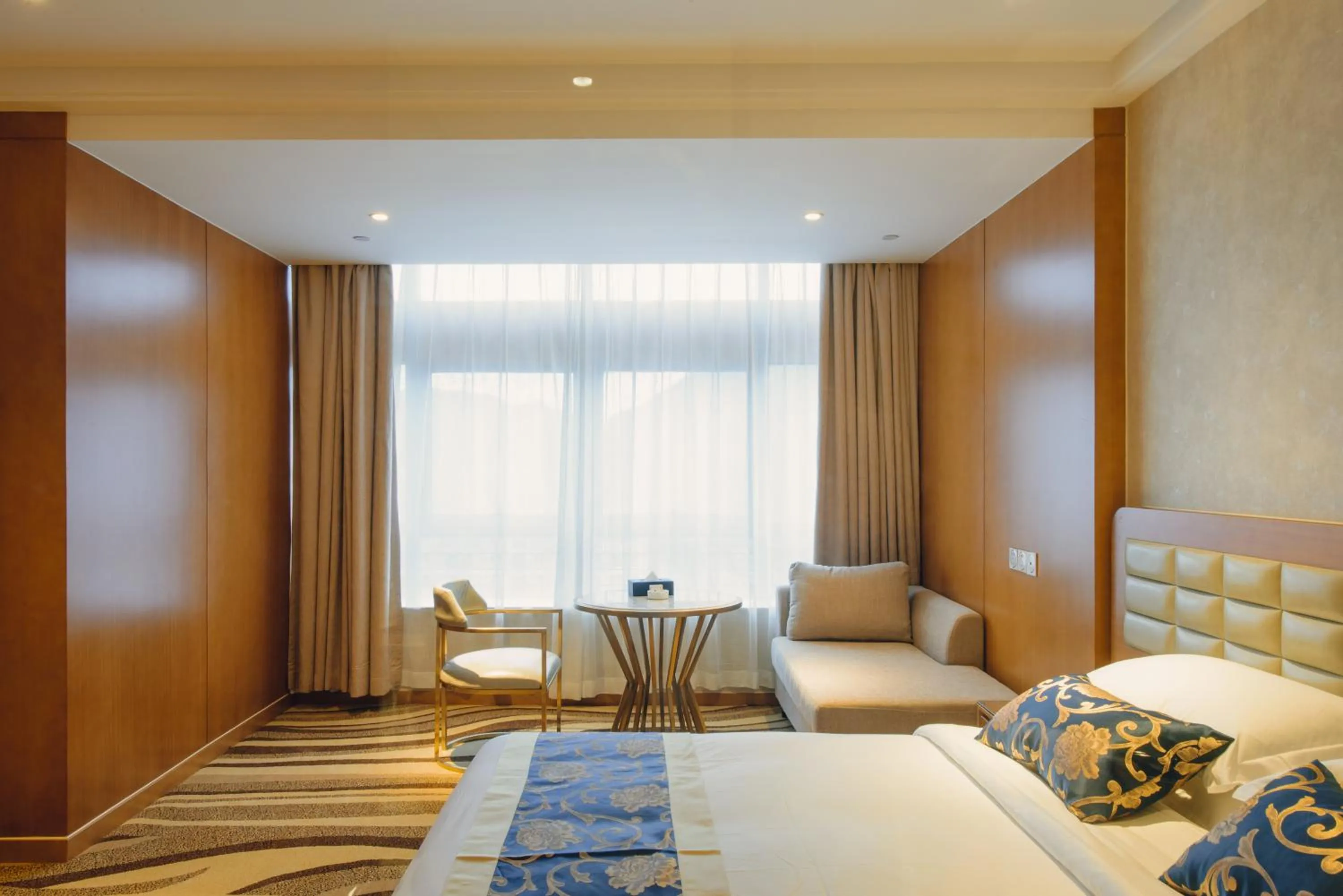 Bed in Wenzhou Hangbin International Hotel