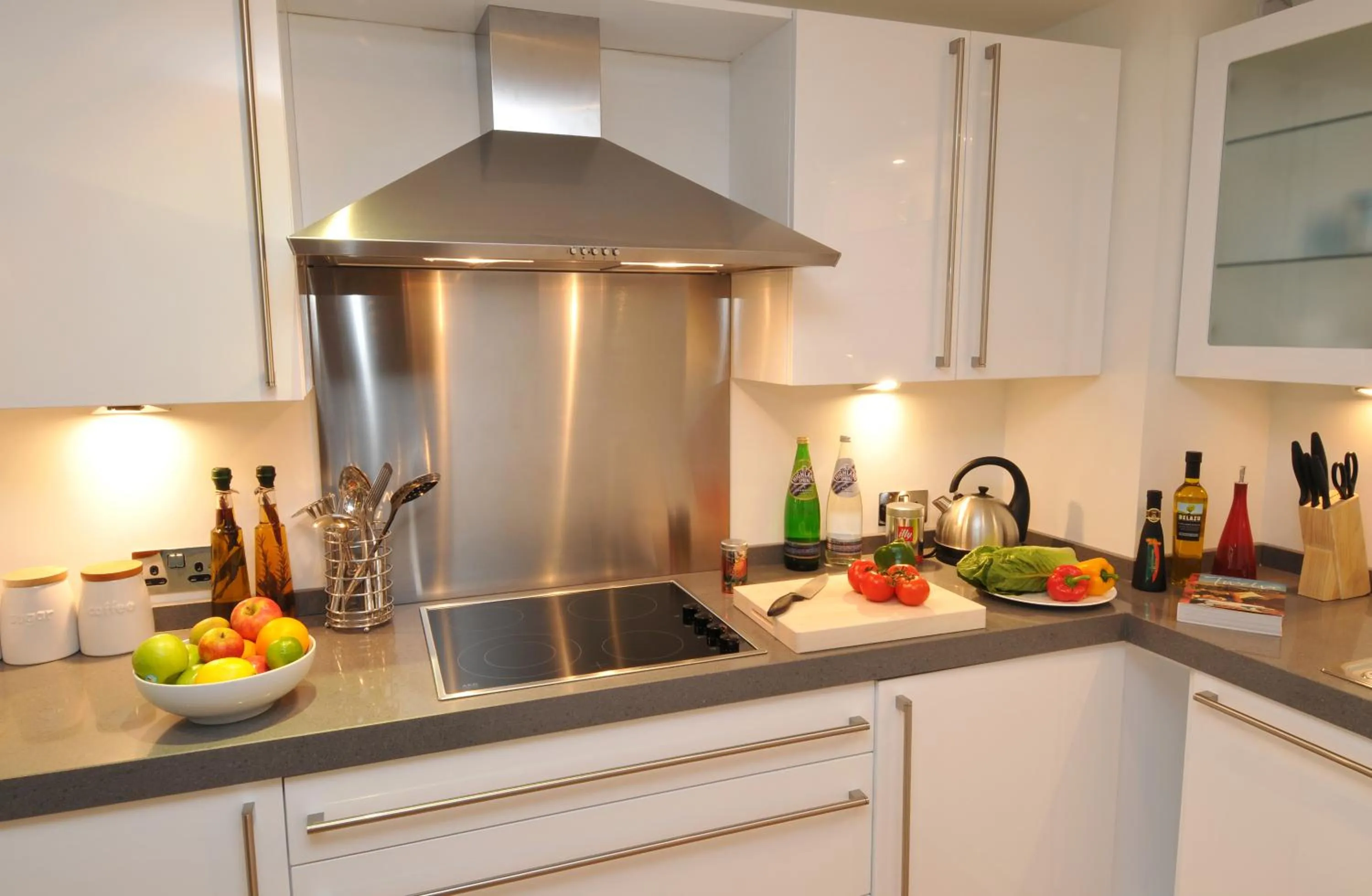 Kitchen or kitchenette in Highland Apartments by Mansley