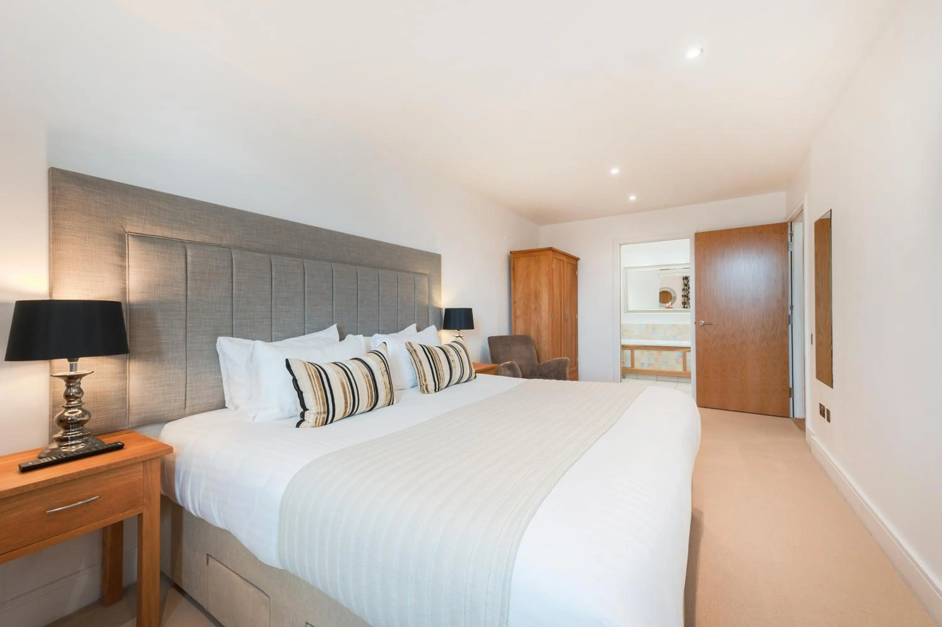 Bedroom, Bed in Highland Apartments by Mansley