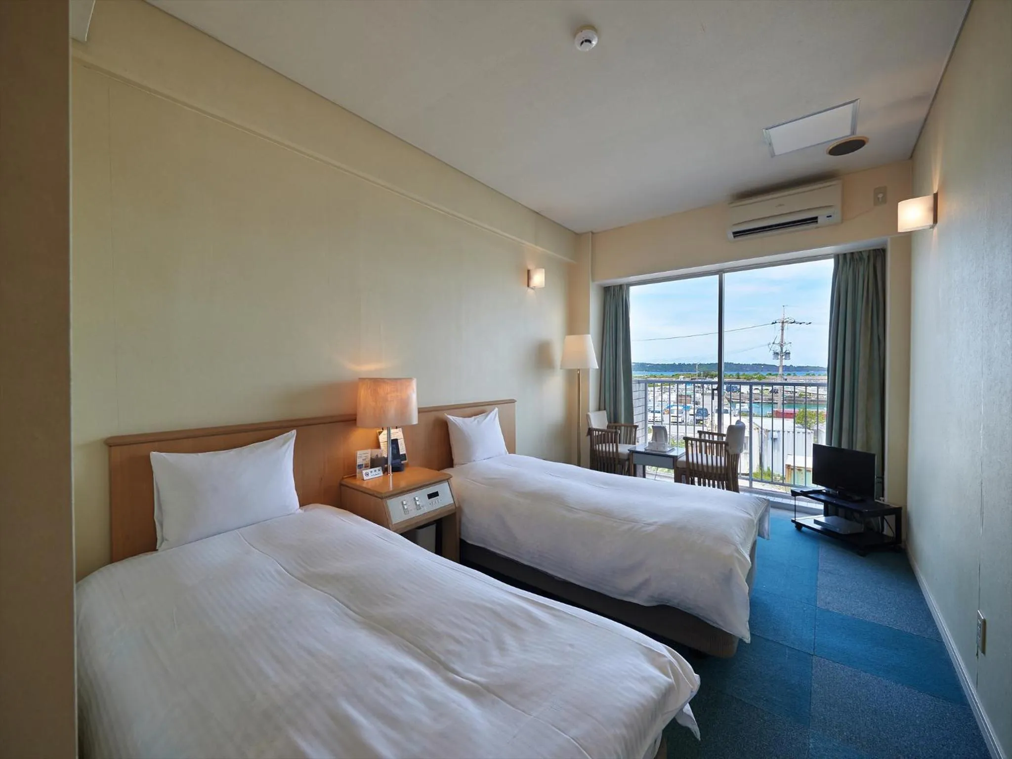 Photo of the whole room, Bed in Ocean Resort PMC