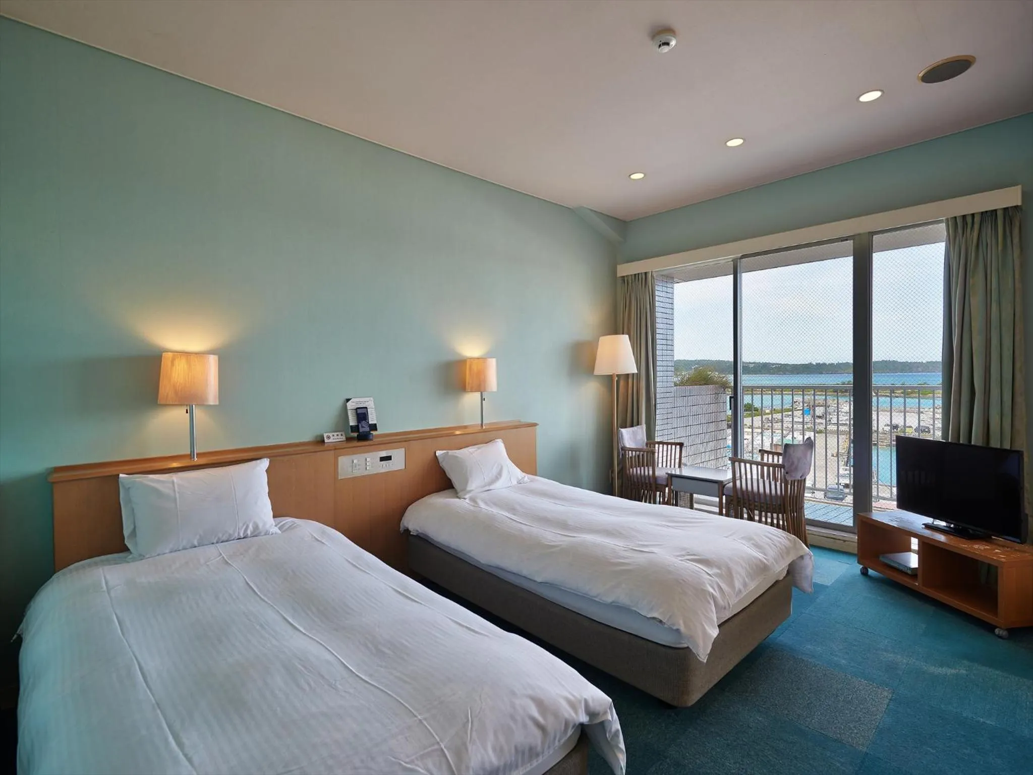 Bed in Ocean Resort PMC