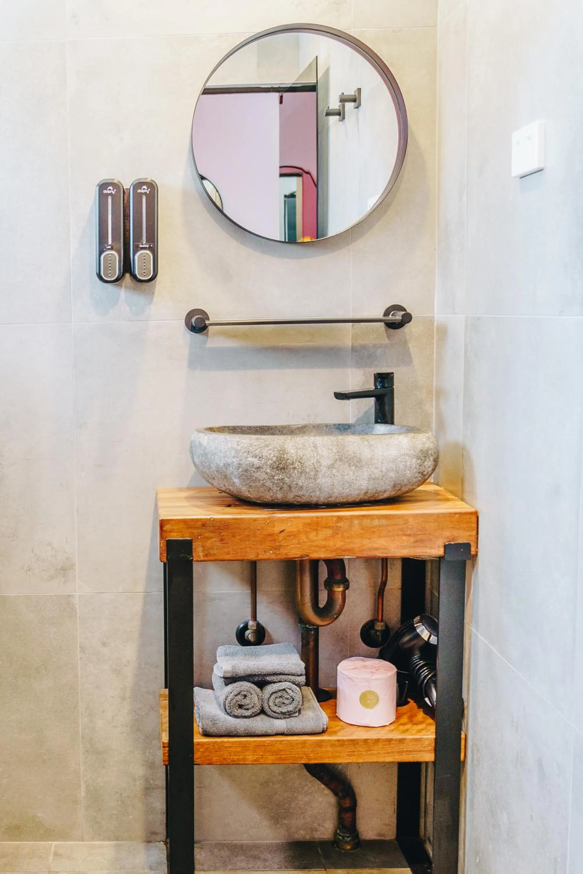 Bathroom in The Pink Hotel Coolangatta