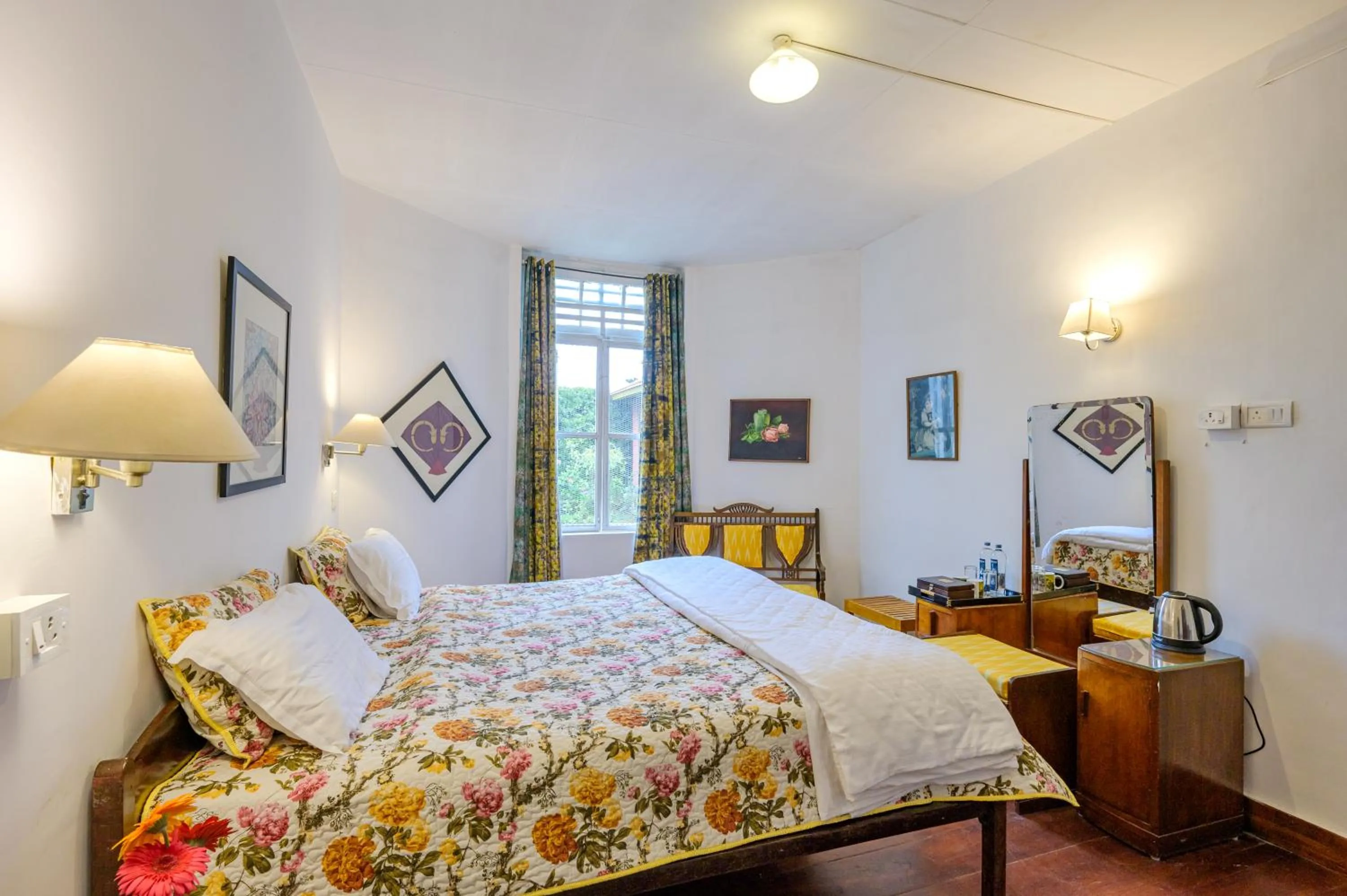 Photo of the whole room, Bed in Neemrana's Wallwood Garden