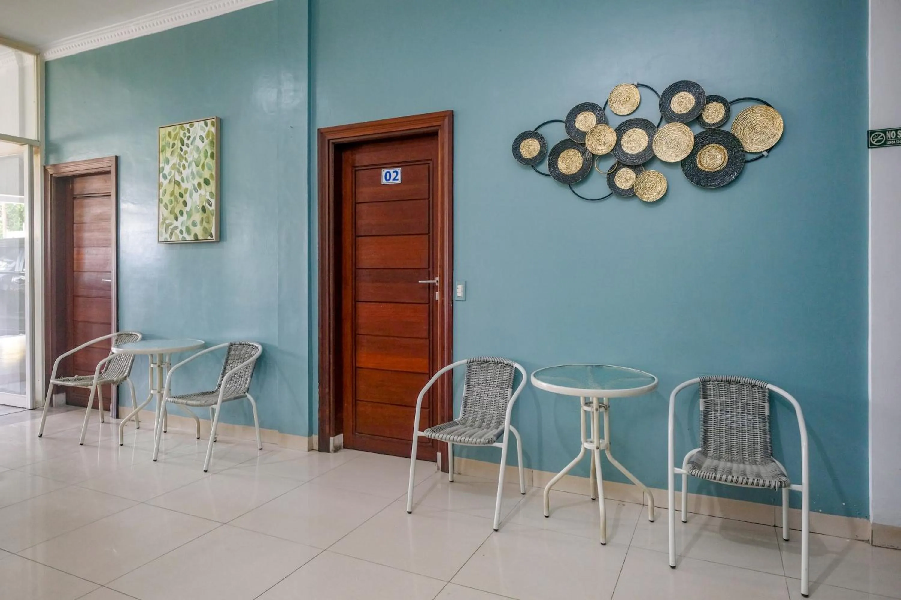 RedDoorz near Hermes Place Polonia Medan