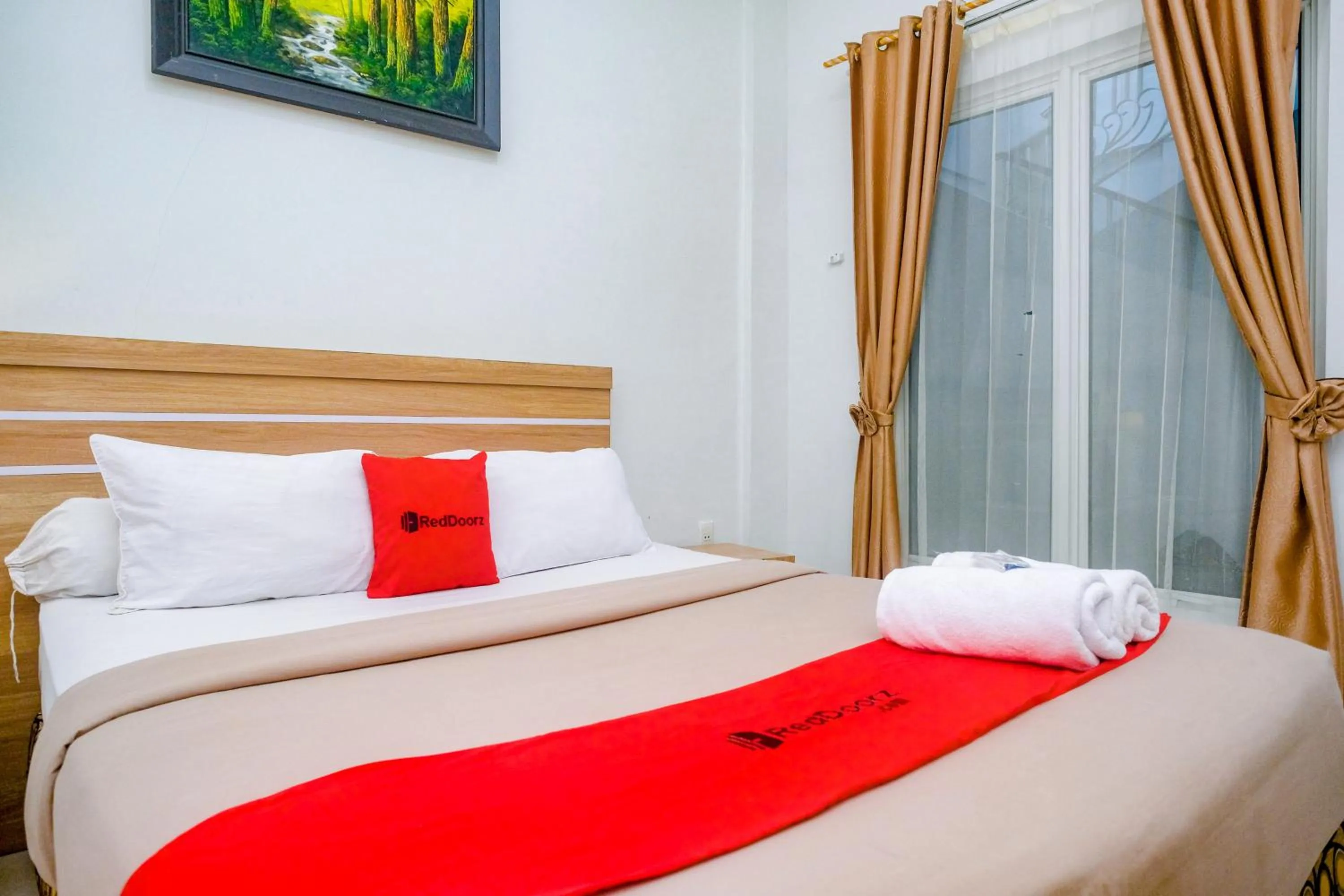 Bed in RedDoorz near Hermes Place Polonia Medan