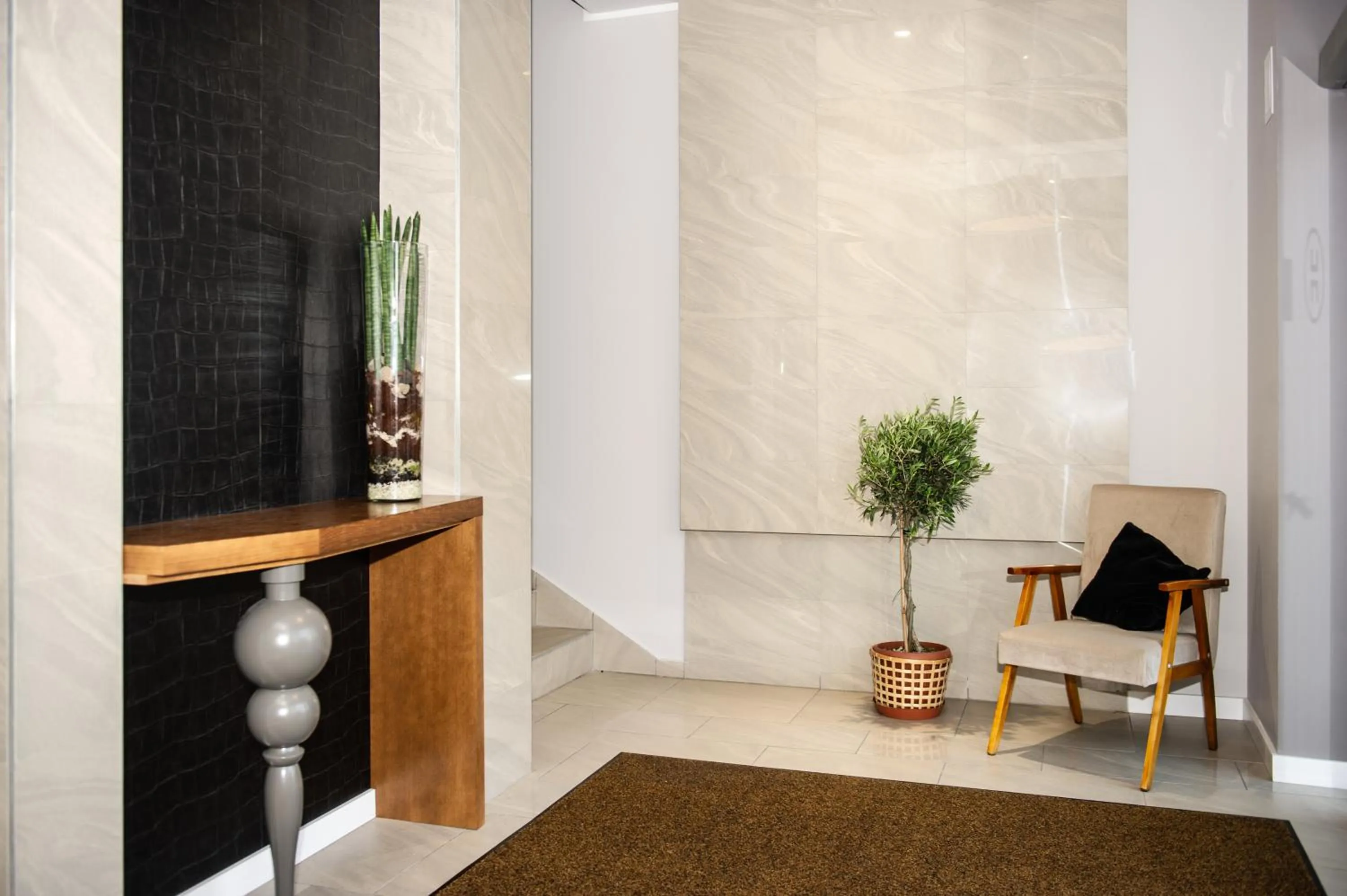 Lobby or reception in poznańska19