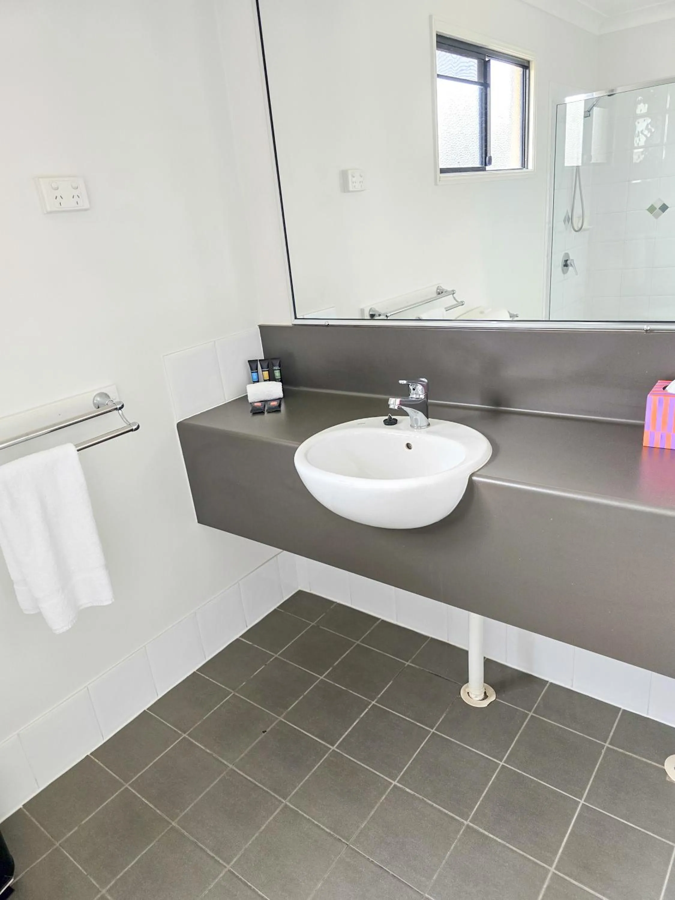 Ascot Lodge Motor Inn