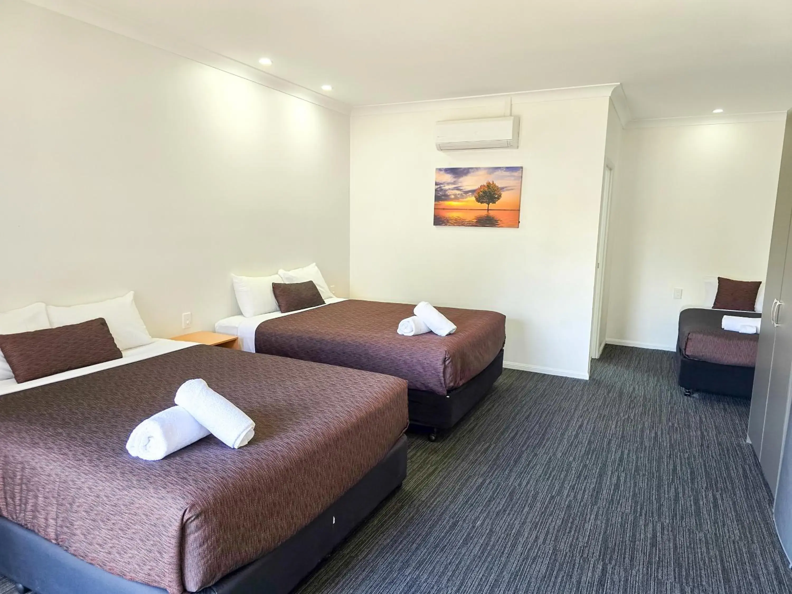 Family Room in Ascot Lodge Motor Inn Family Room in Ascot Lodge Motor Inn