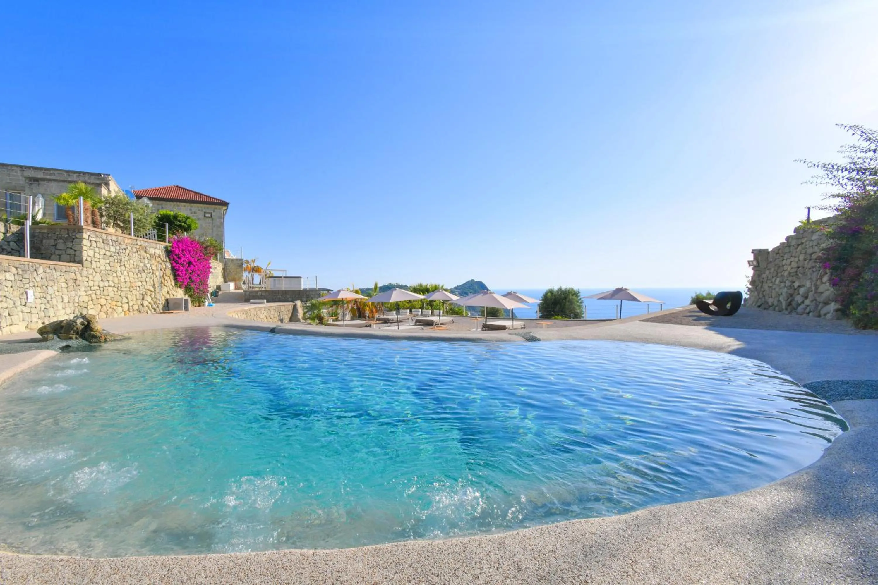 Swimming pool in Tenuta C'est la Vie