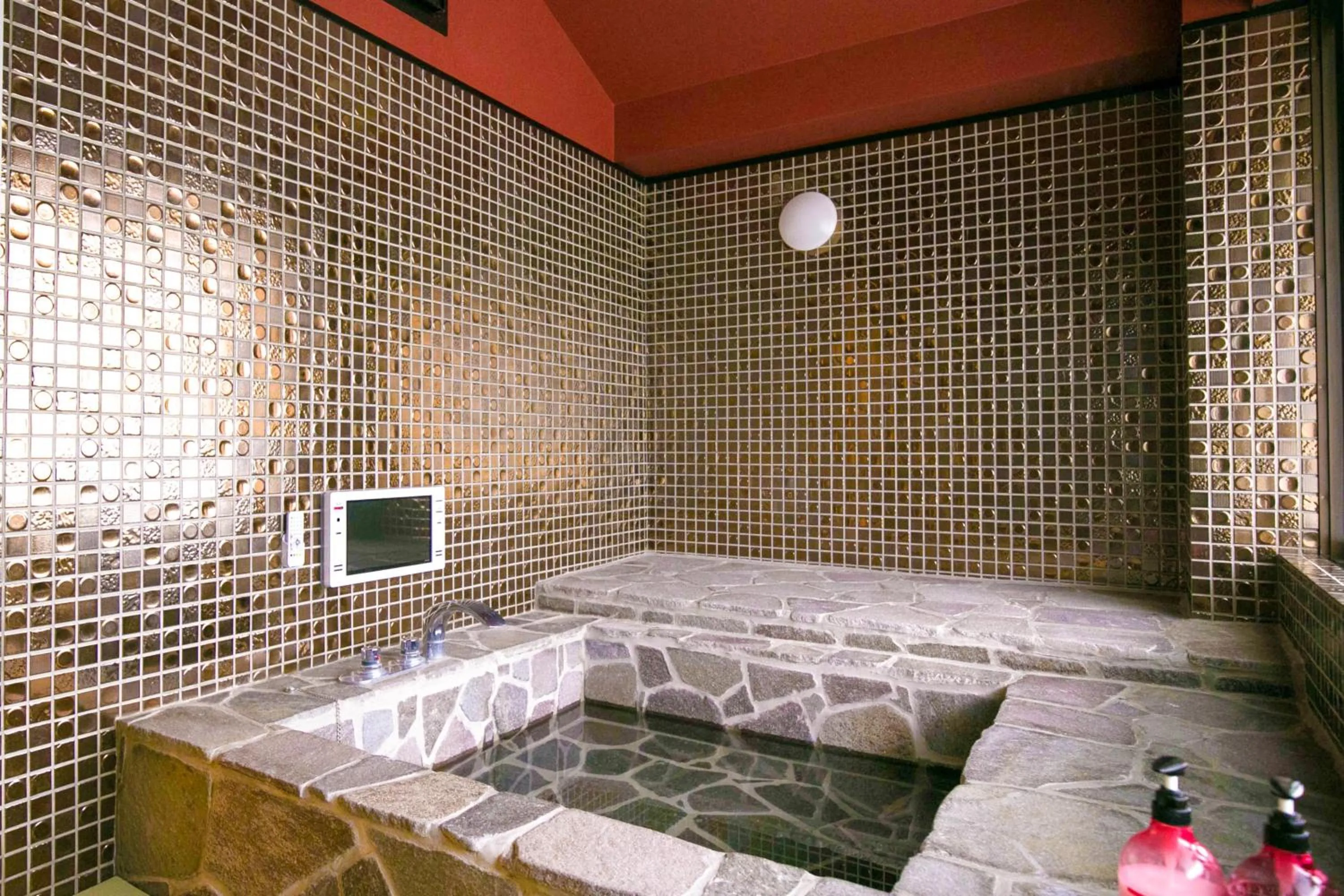 Bathroom in Hana No Shizuku