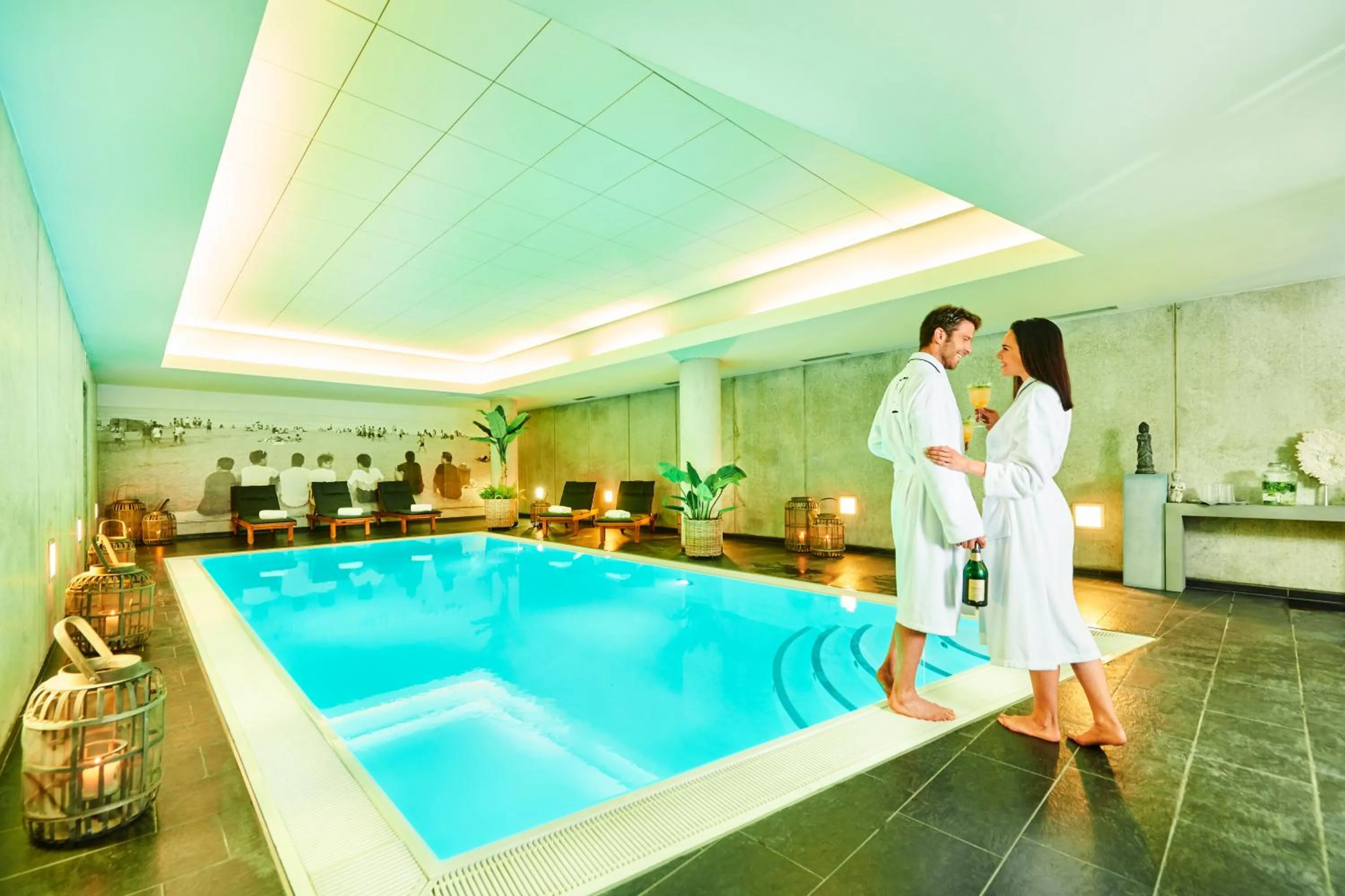 Swimming pool in ÜberFluss Serviced-Apartments