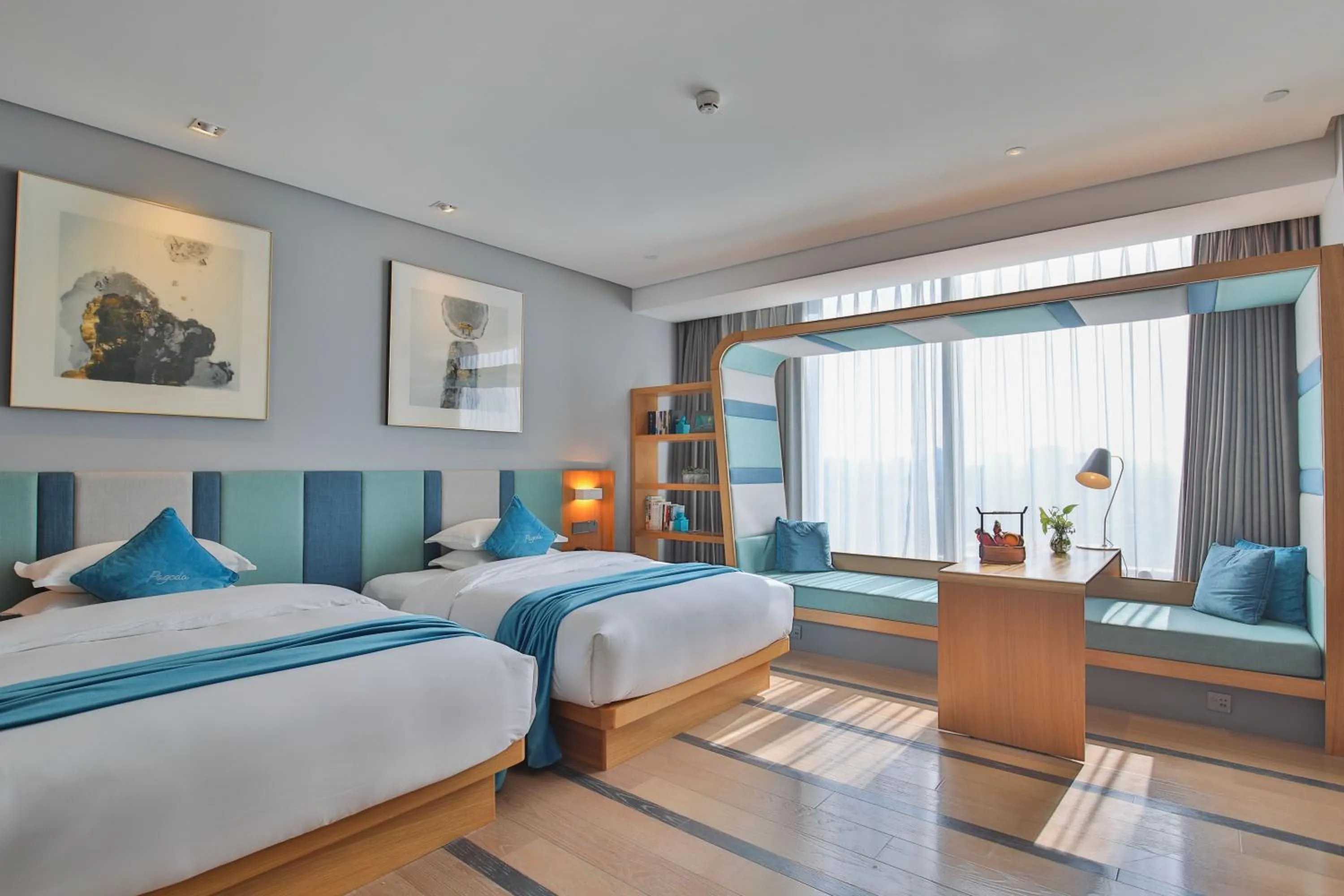 Photo of the whole room, Bed in Shanghai Pagoda INNO Hotel