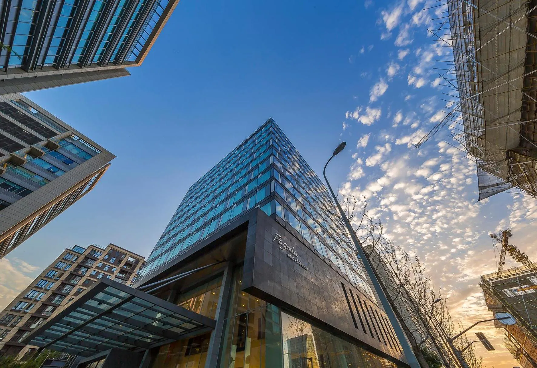 Facade/entrance in Shanghai Pagoda INNO Hotel