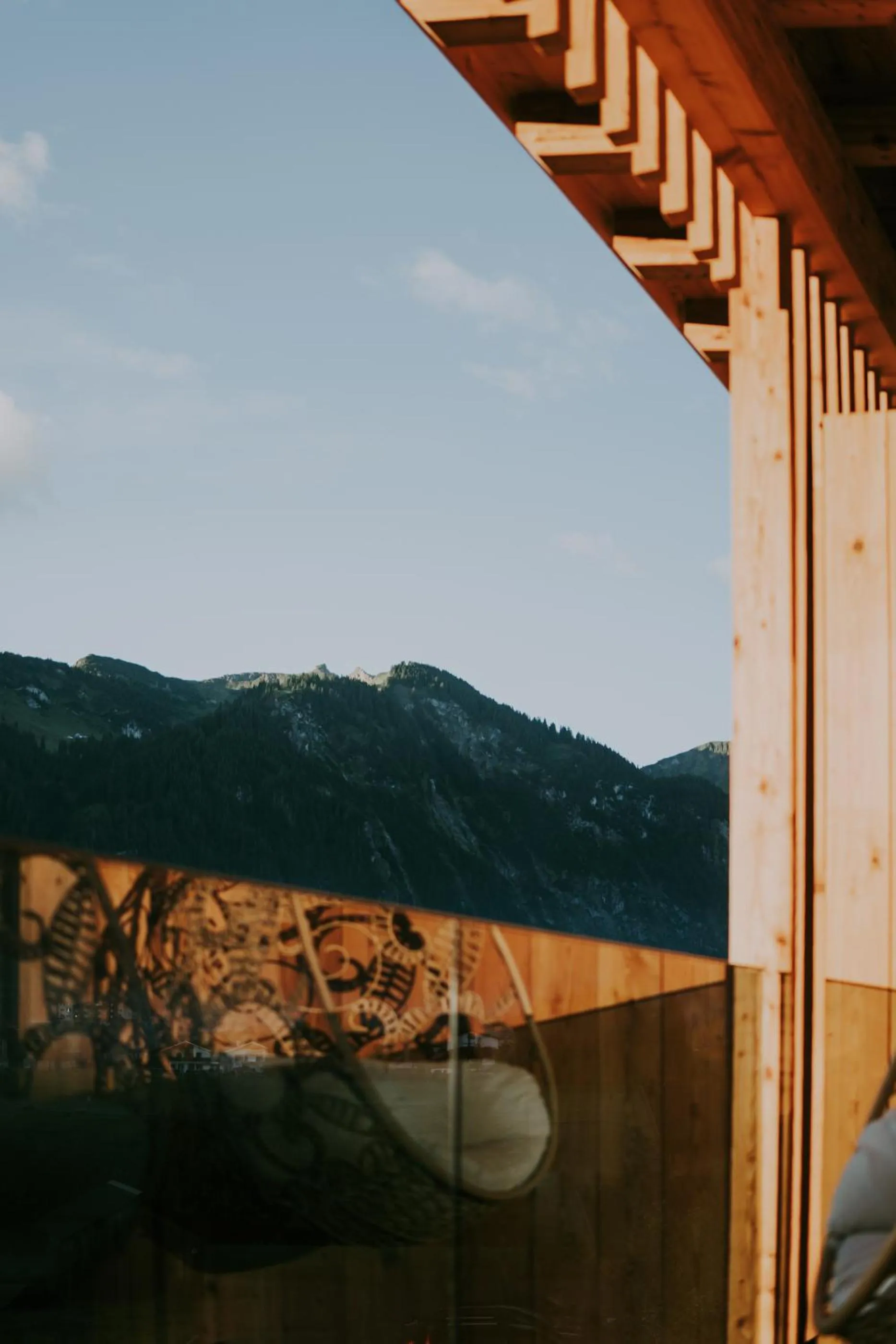 Photo of the whole room in MONS suites wine passion