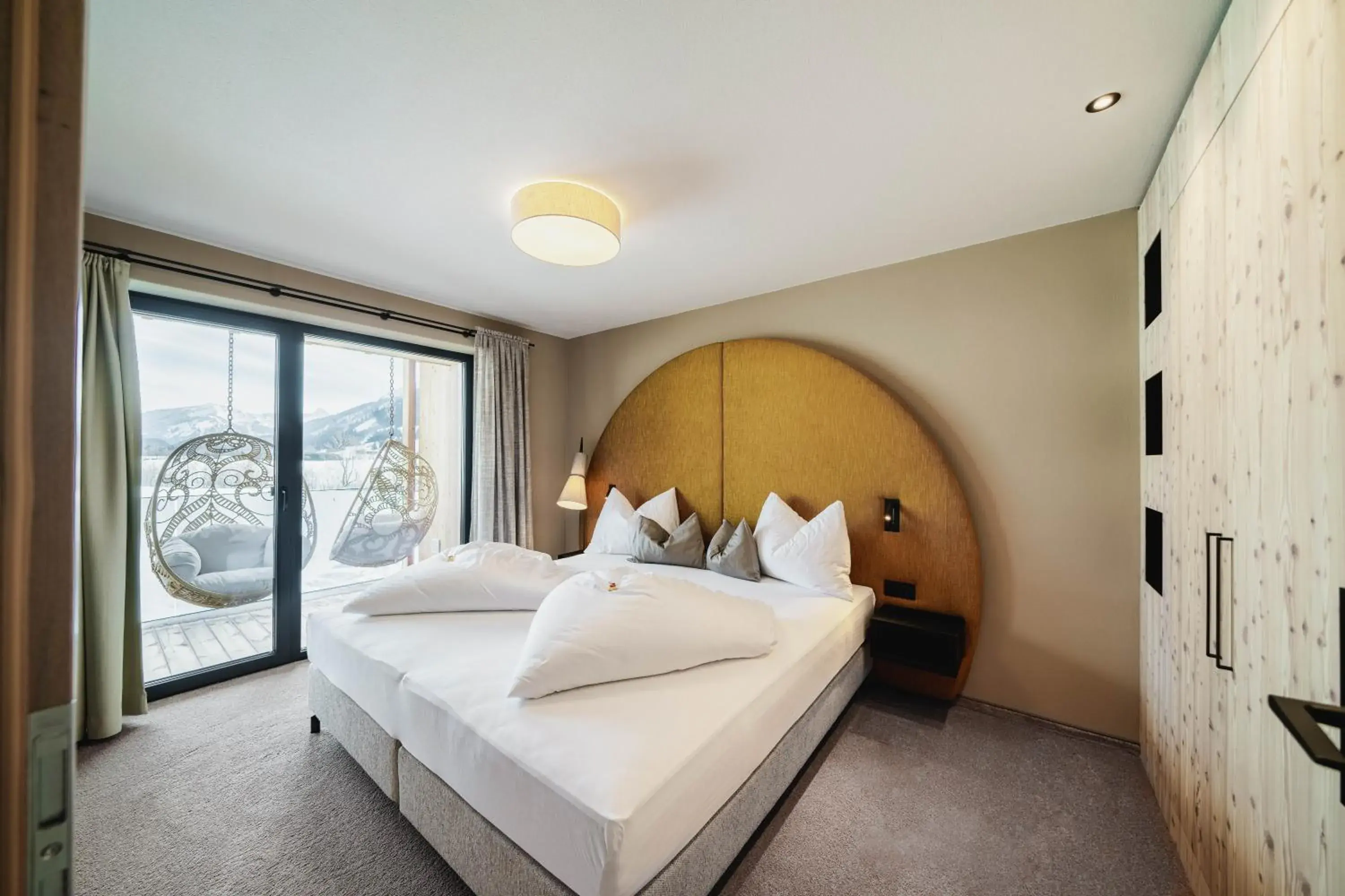 Suite with Sauna on the Balcony - single occupancy in MONS suites wine passion Suite with Sauna on the Balcony - single occupancy in MONS suites wine passion