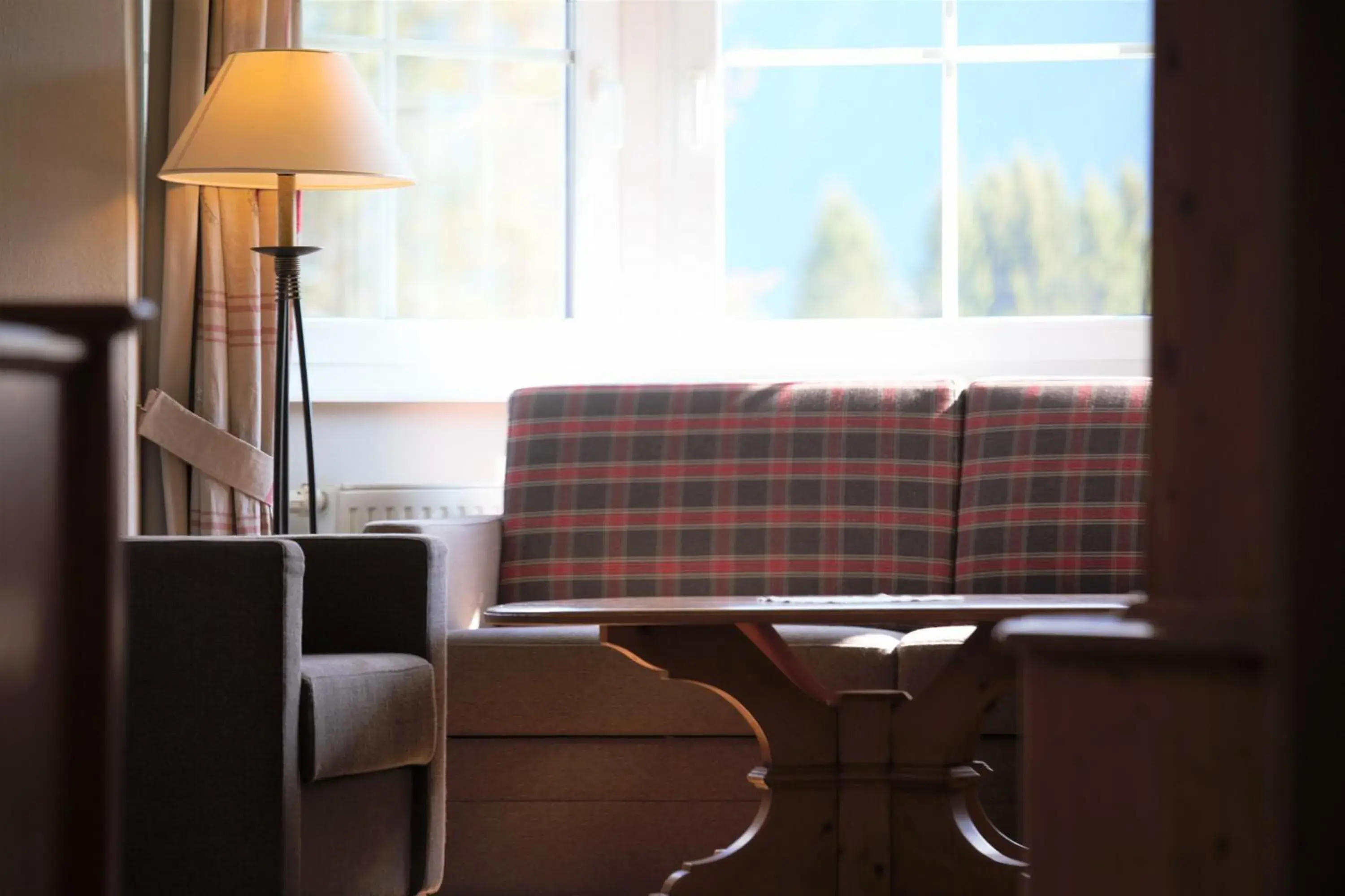 Corner Suite - single occupancy in MONS suites wine passion Corner Suite - single occupancy in MONS suites wine passion