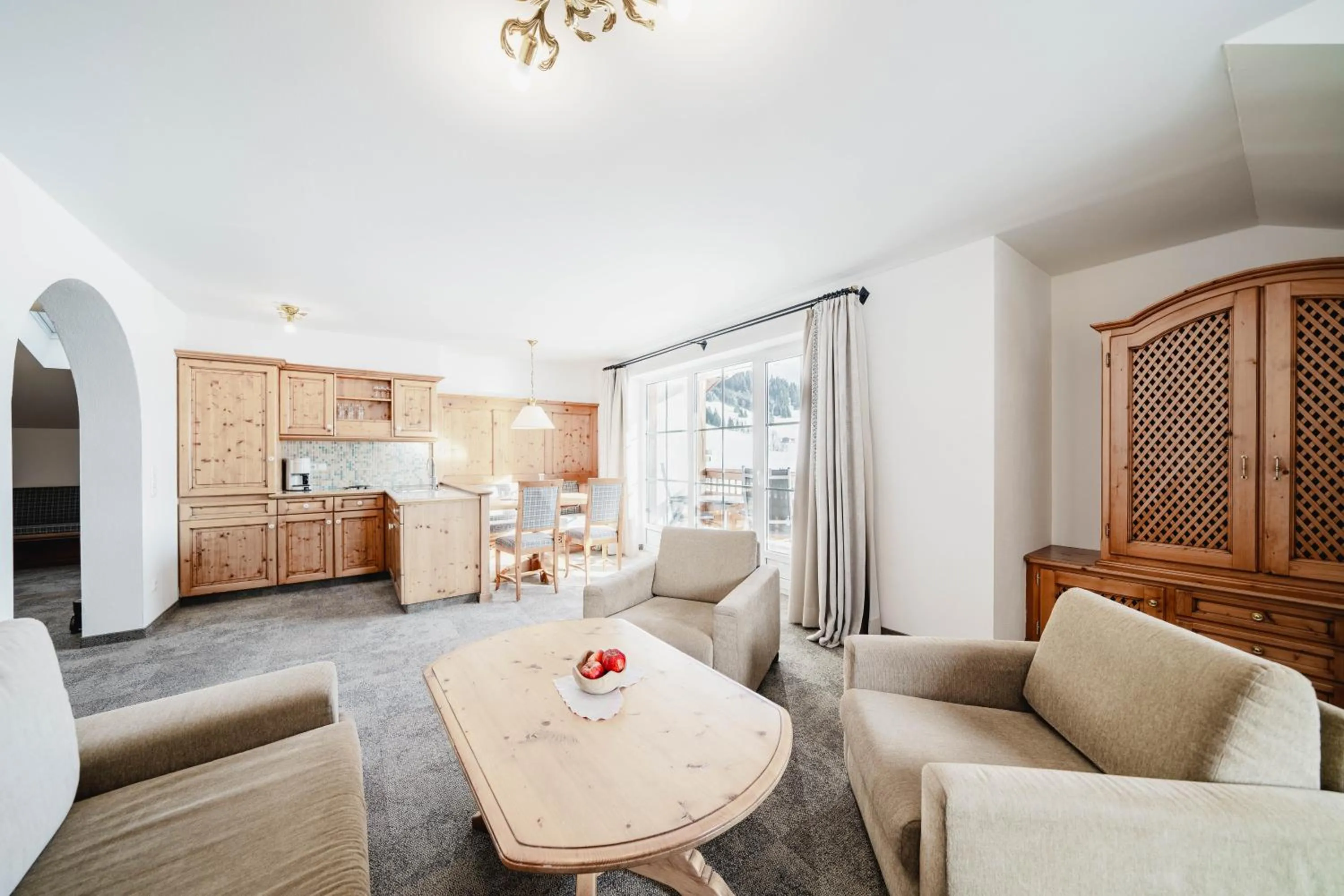 Photo of the whole room in MONS suites wine passion