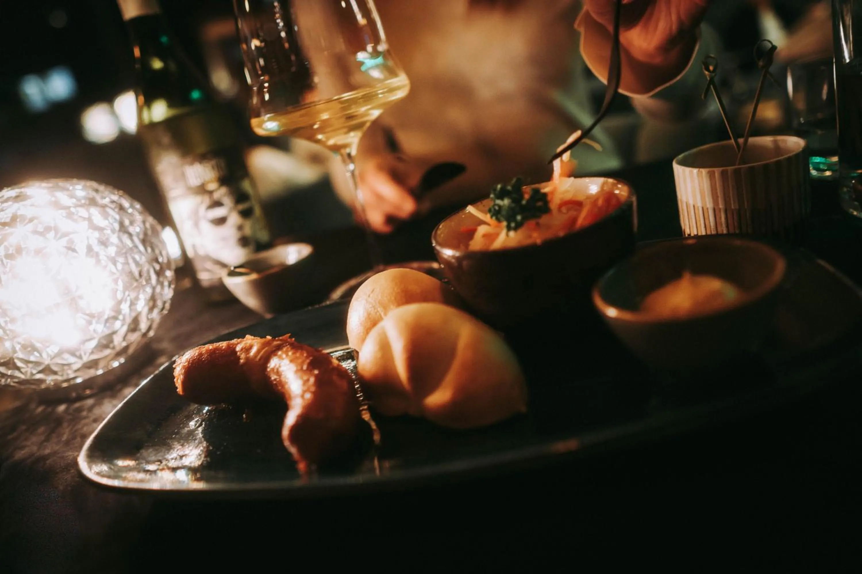 Restaurant/places to eat in MONS suites wine passion