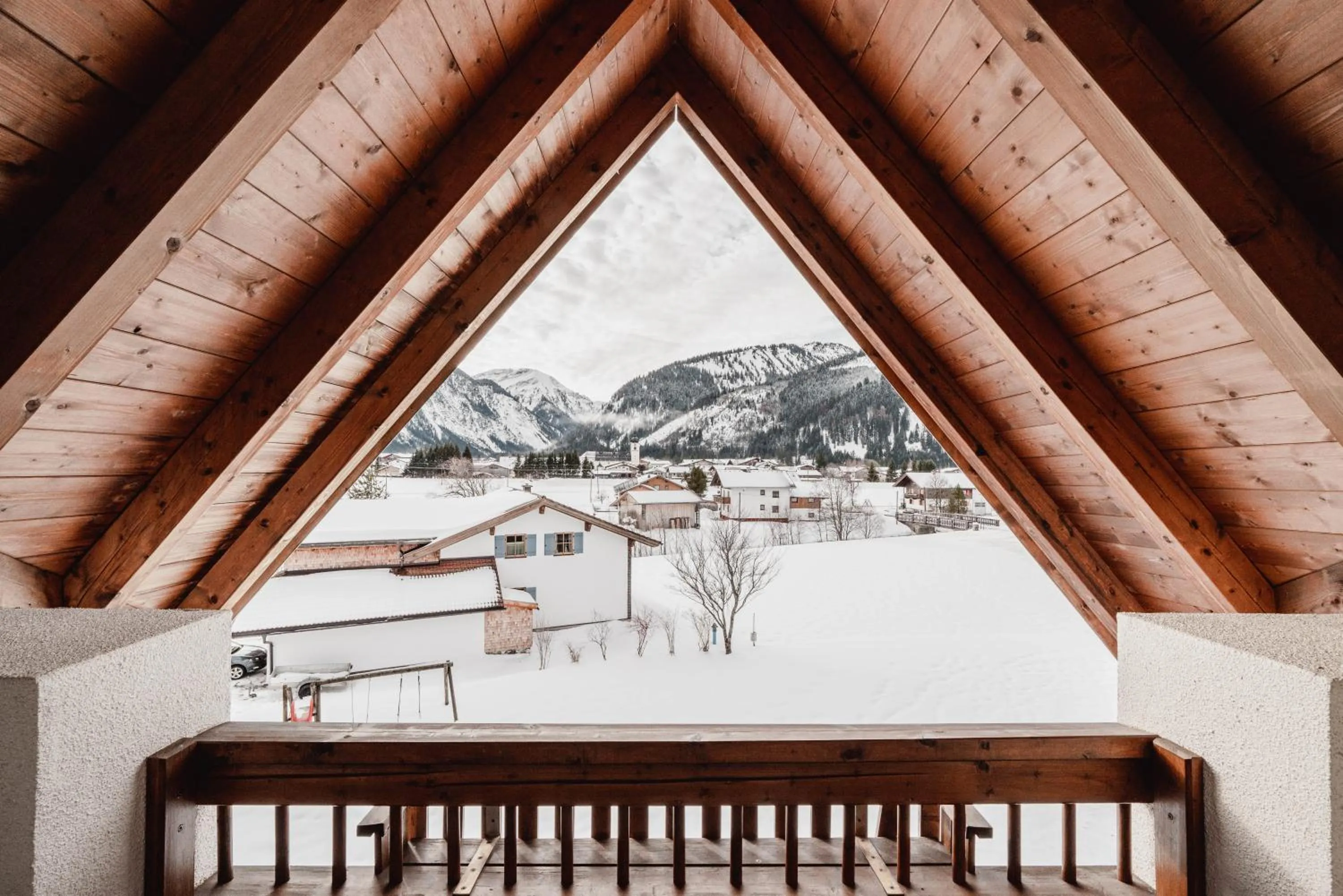 Photo of the whole room in MONS suites wine passion