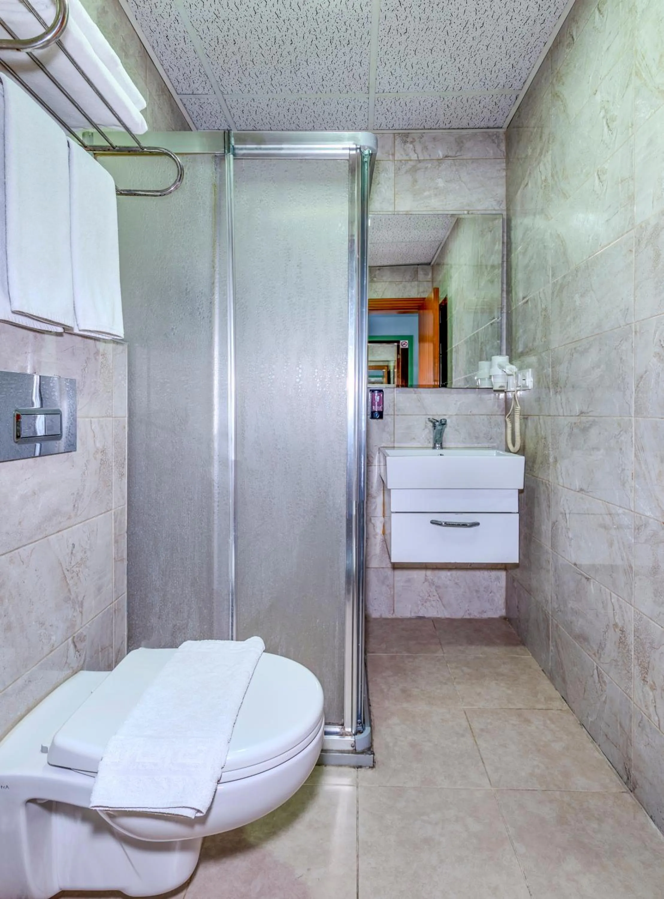 Bathroom in Green Garden Hotel - Bahçelievler