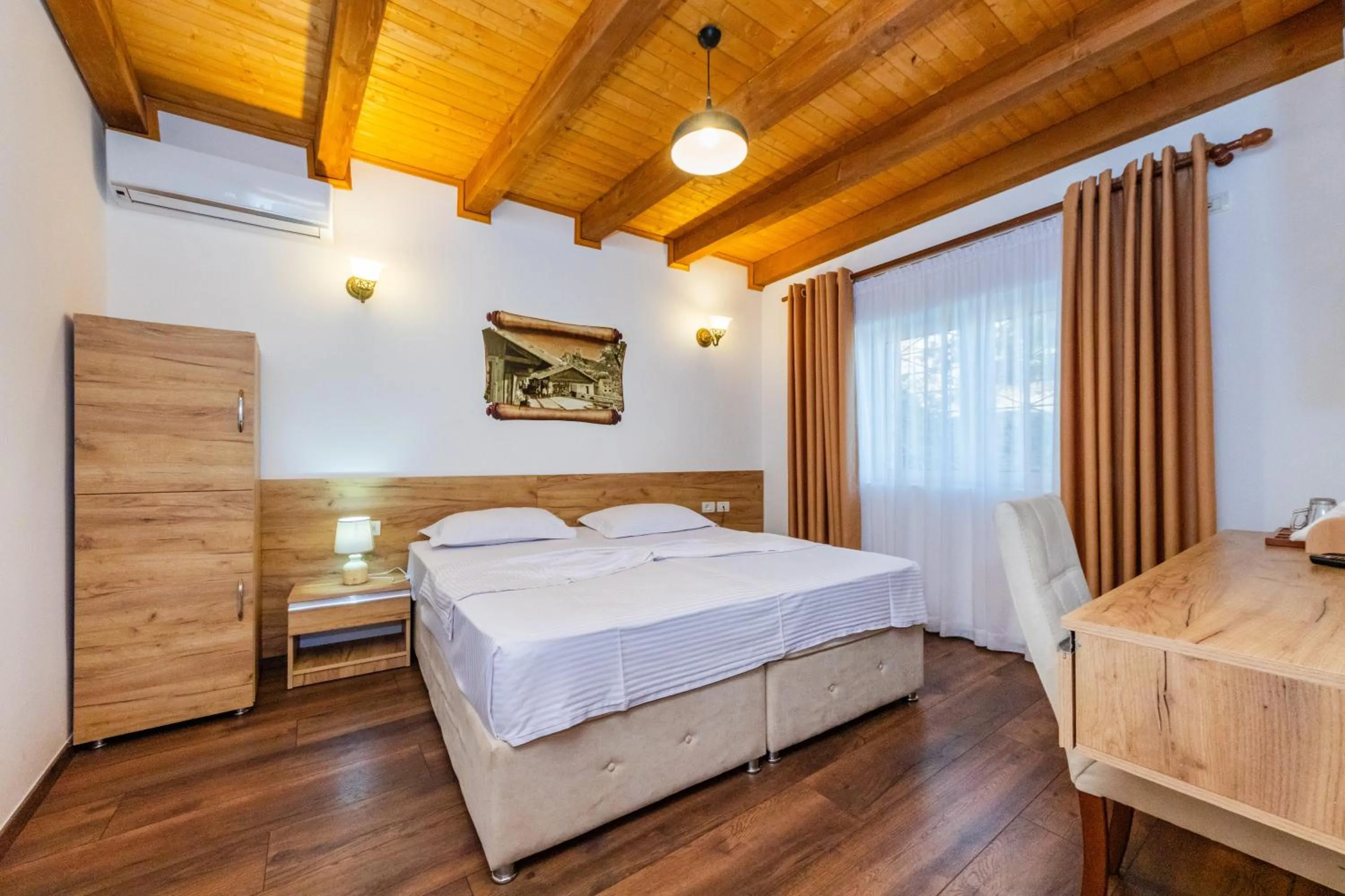 Bed in Hotel Grandpa's House