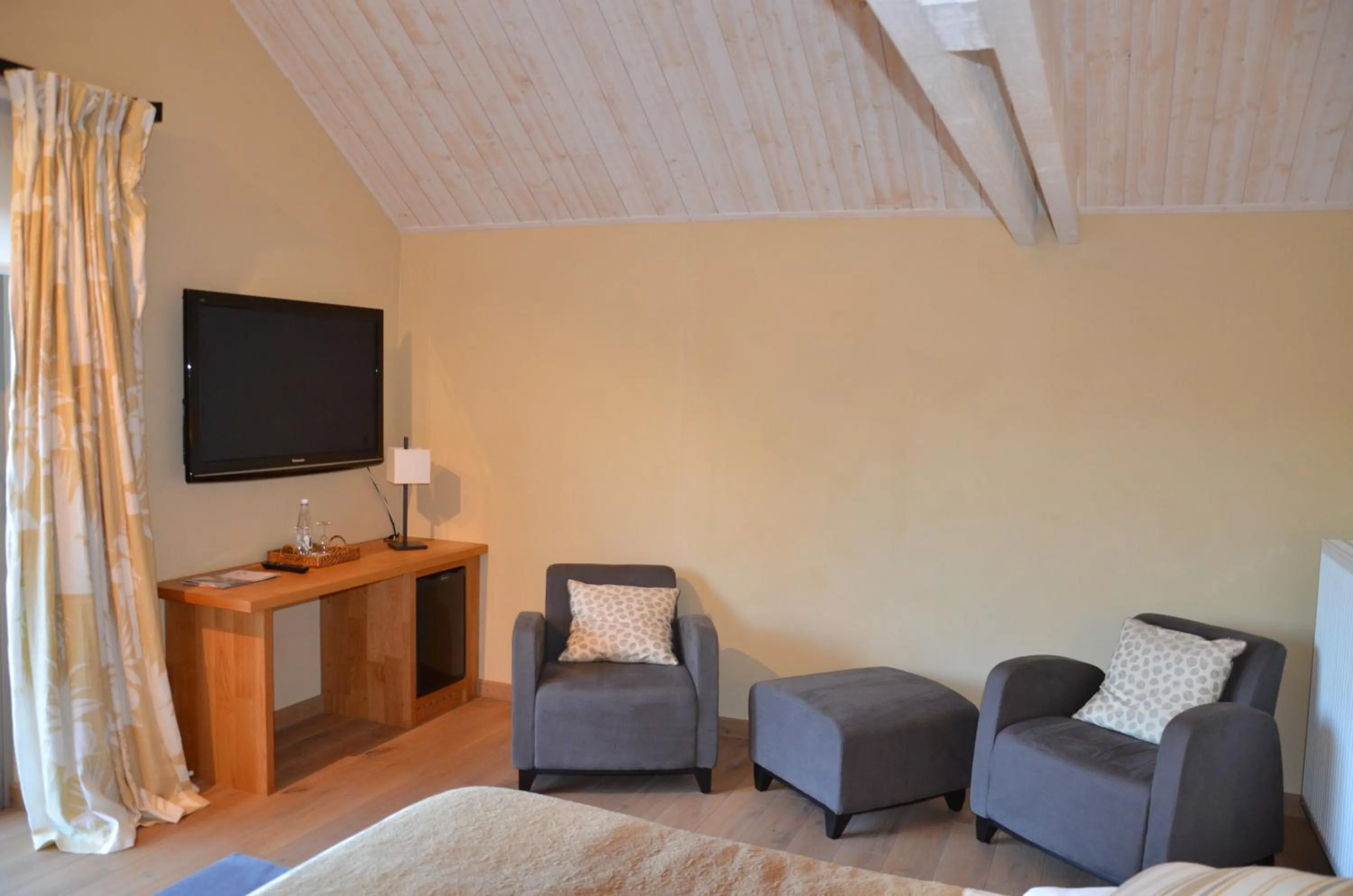 Bed in B&B La Romance du Lac