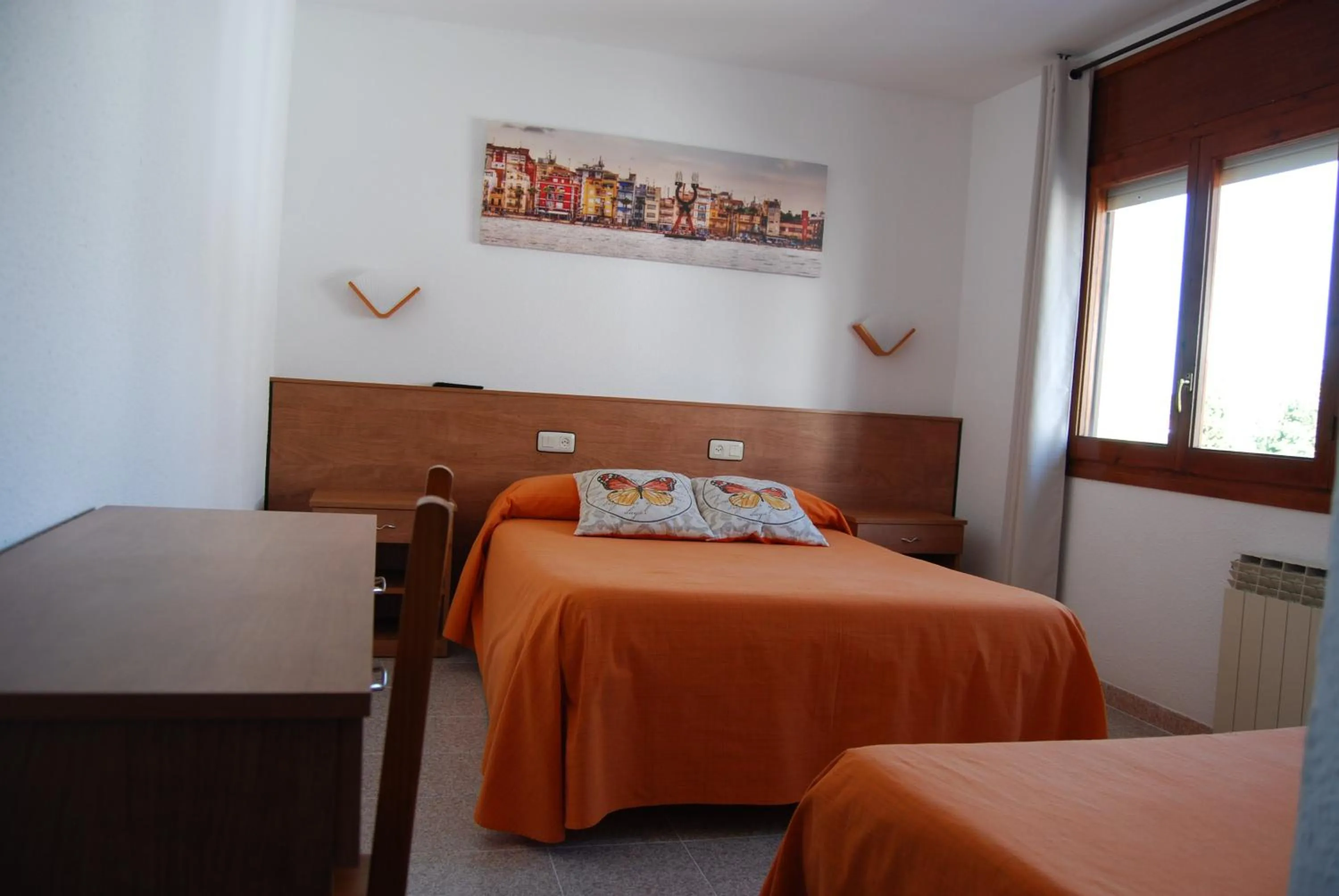 Photo of the whole room, Bed in Hotel Paradís