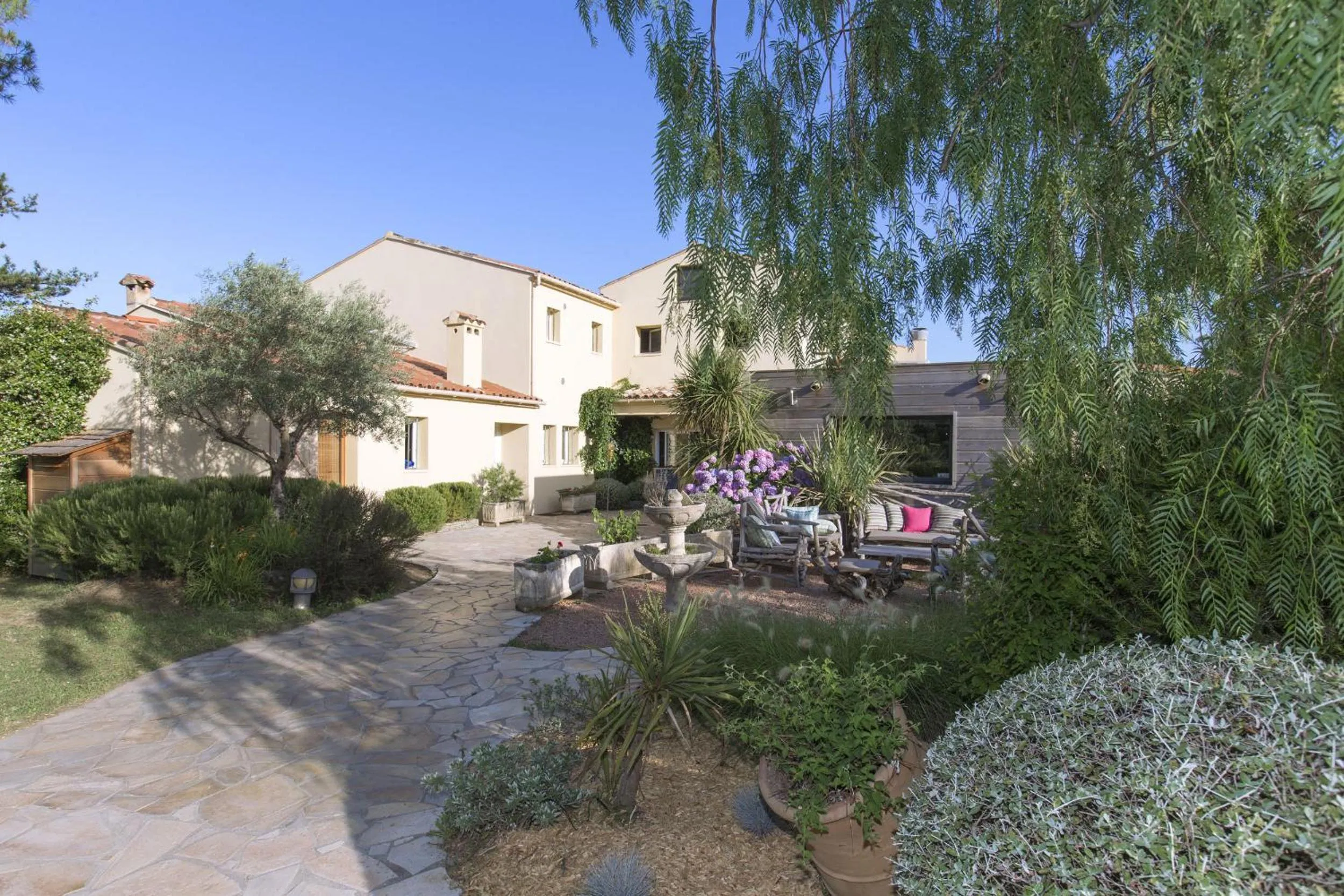 Facade/entrance in San Giovanni