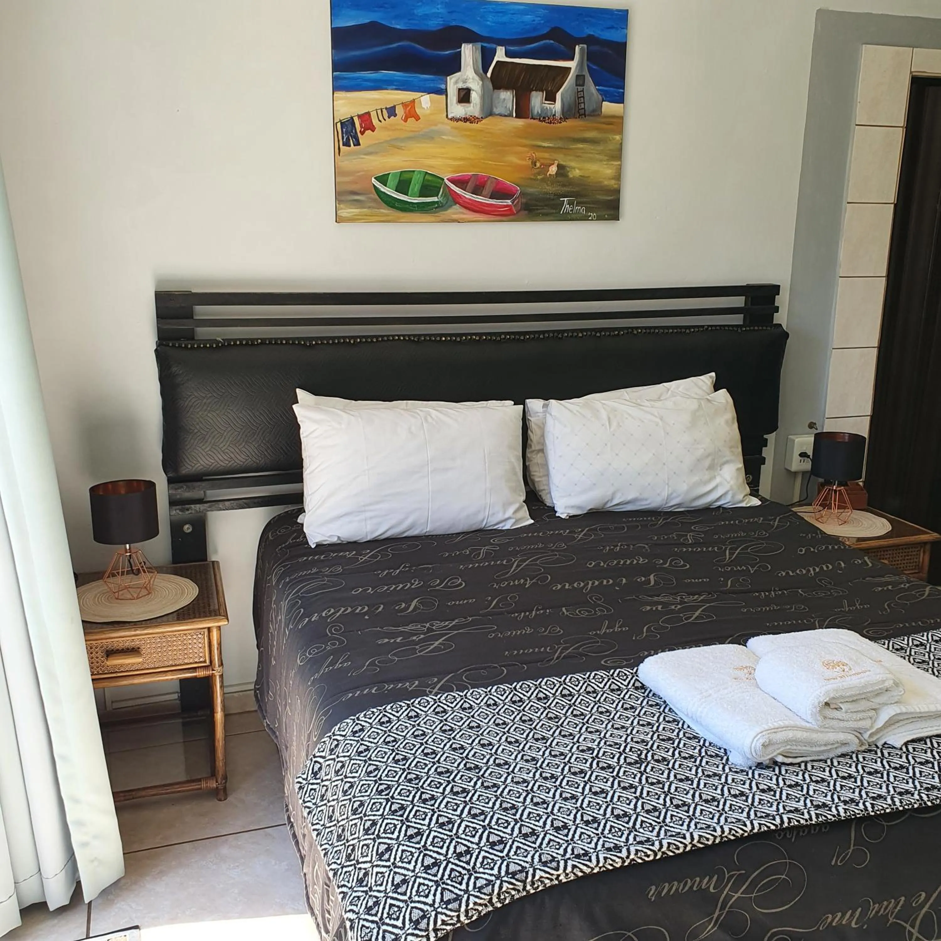 Bedroom, Bed in New Beginnings B&B