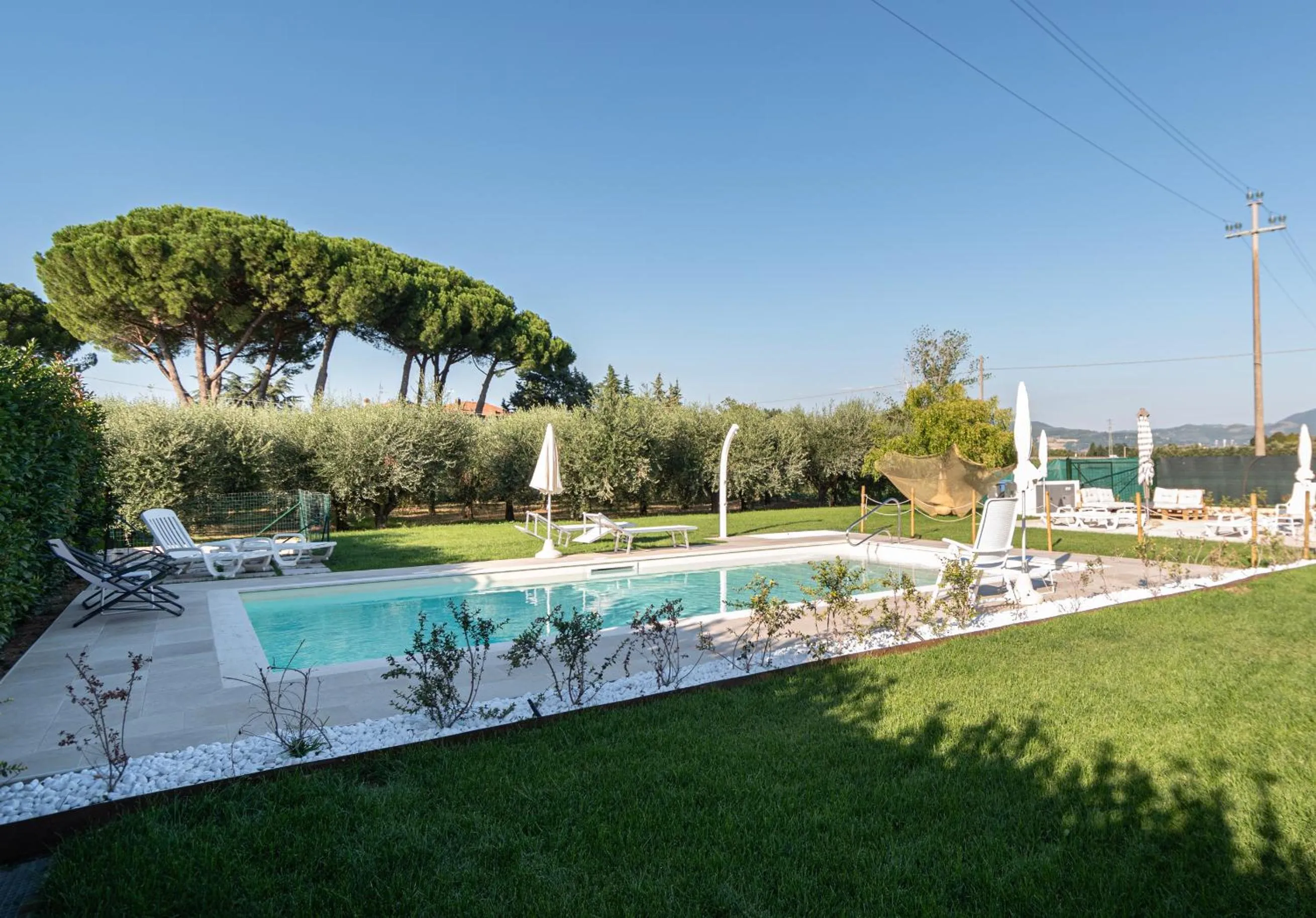 Pool view in Rosa di Assisi