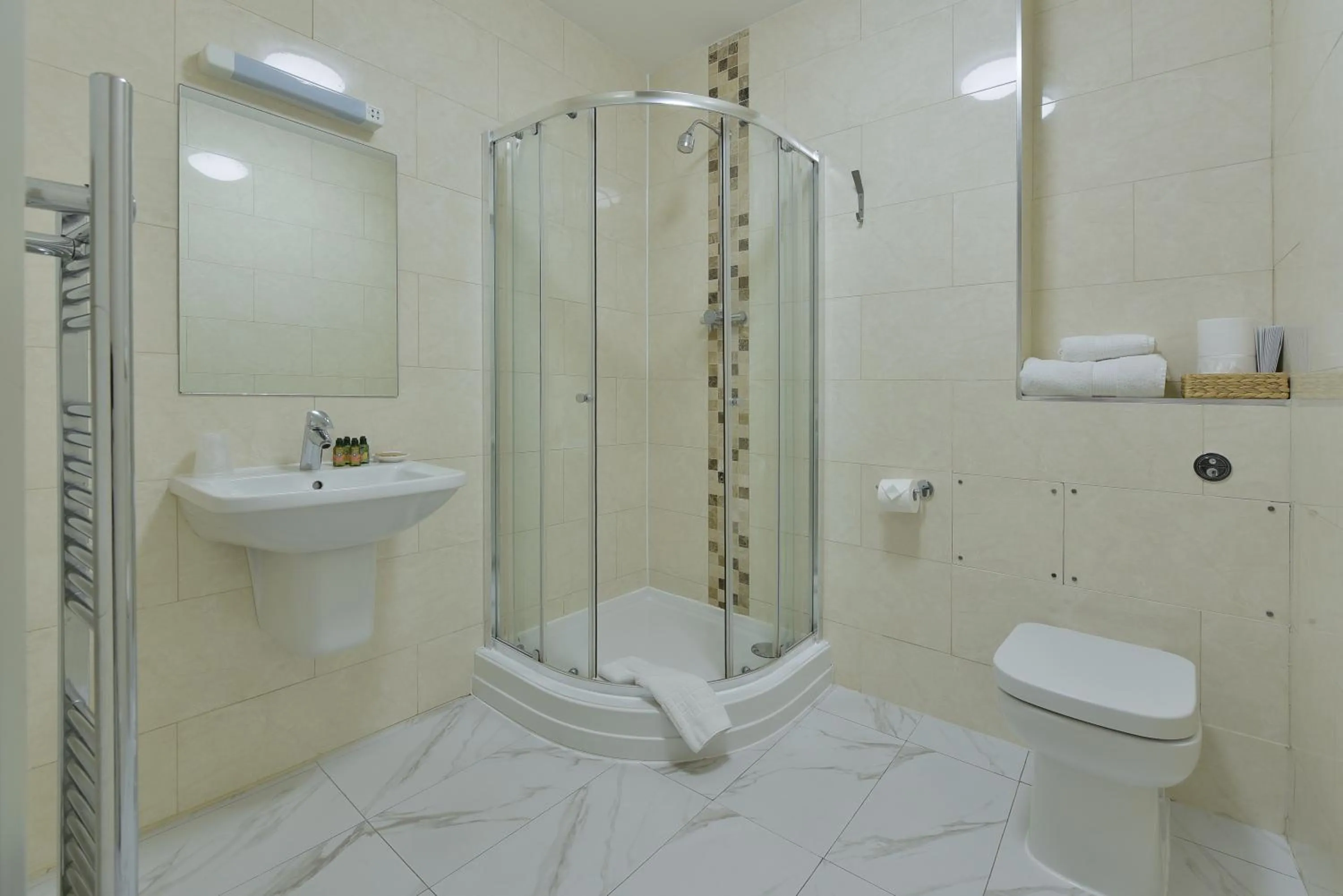 Shower in The Bocardo Hotel