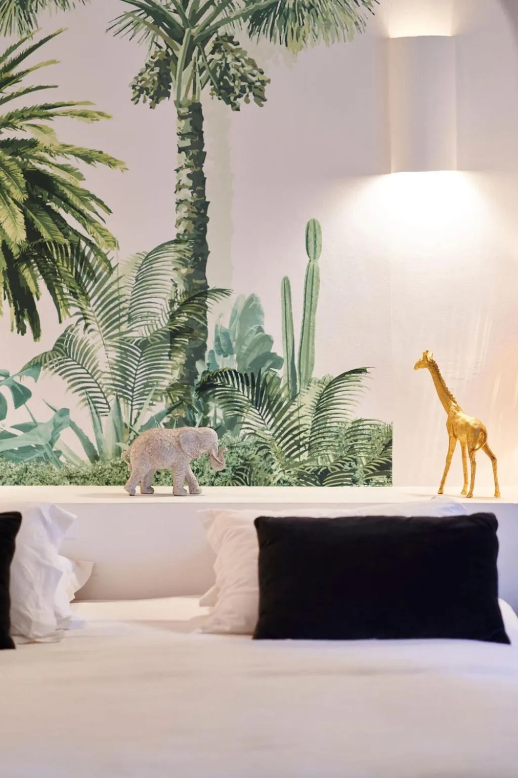 Decorative detail, Bed in Riad Rafaele & SPA