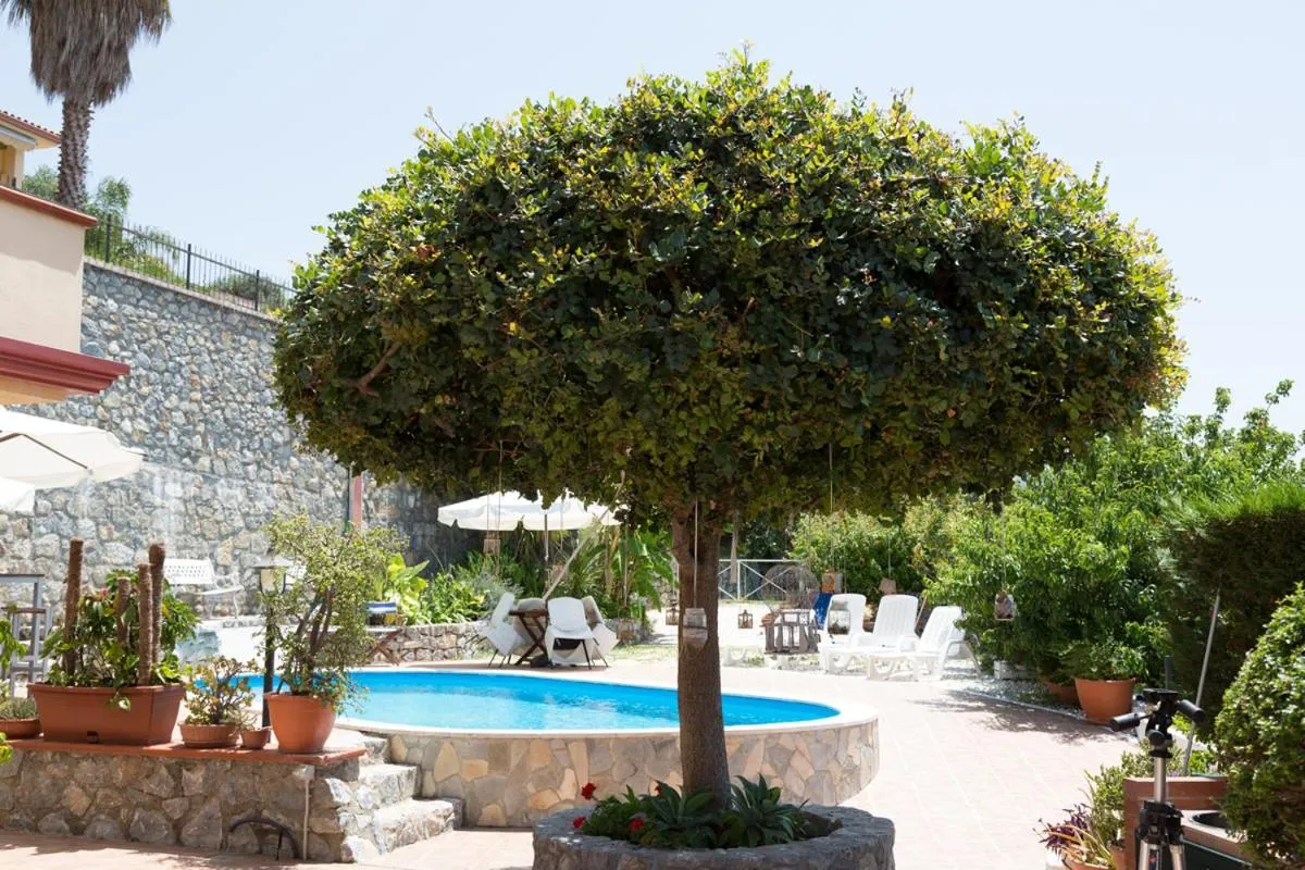 Garden in B&B Villa Meridiana