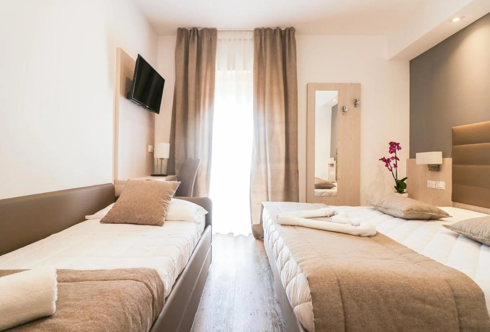 Bed in Hotel Loreley