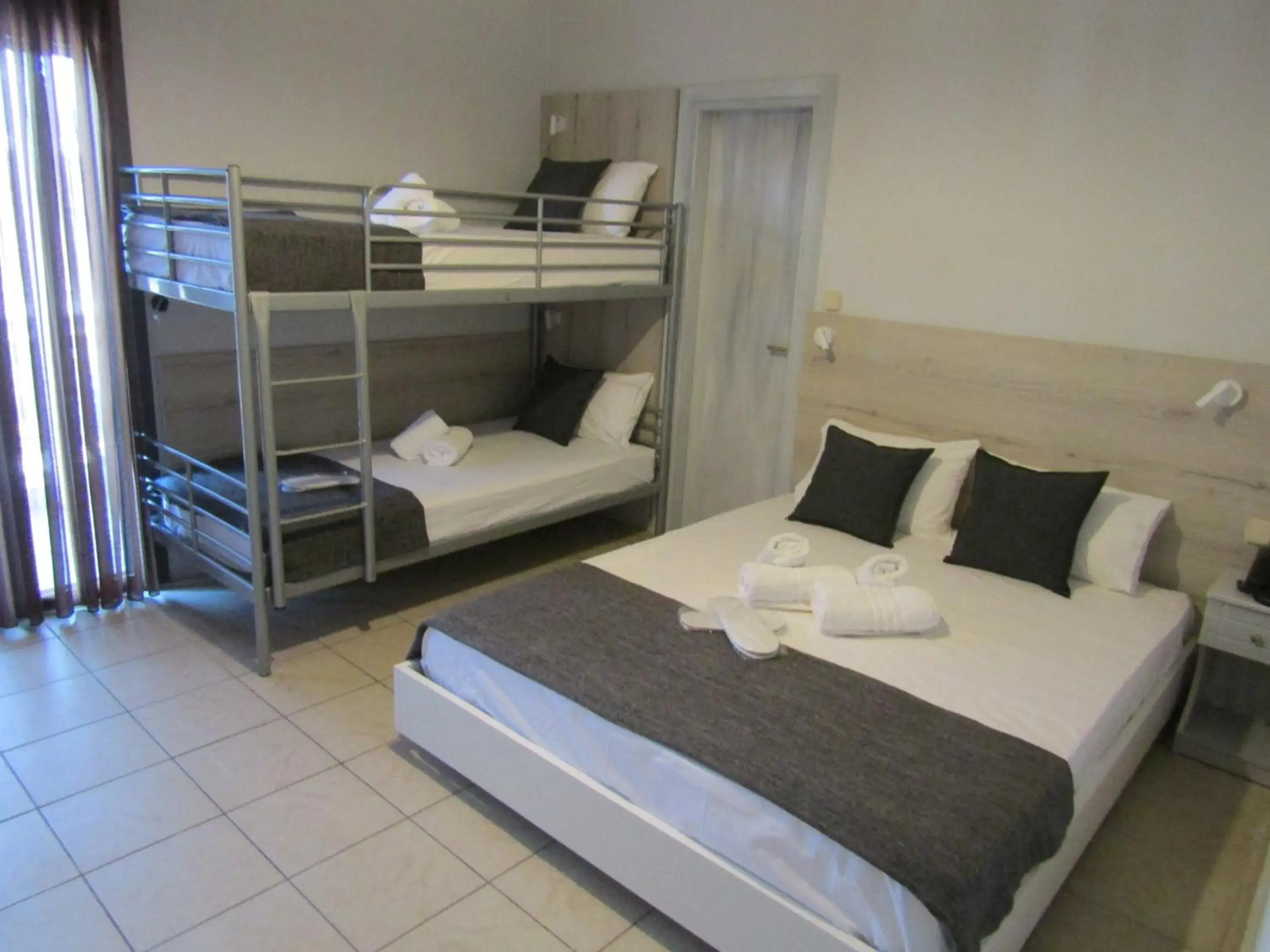 Two-Bedroom Apartment in Hotel Zefyros Two-Bedroom Apartment in Hotel Zefyros