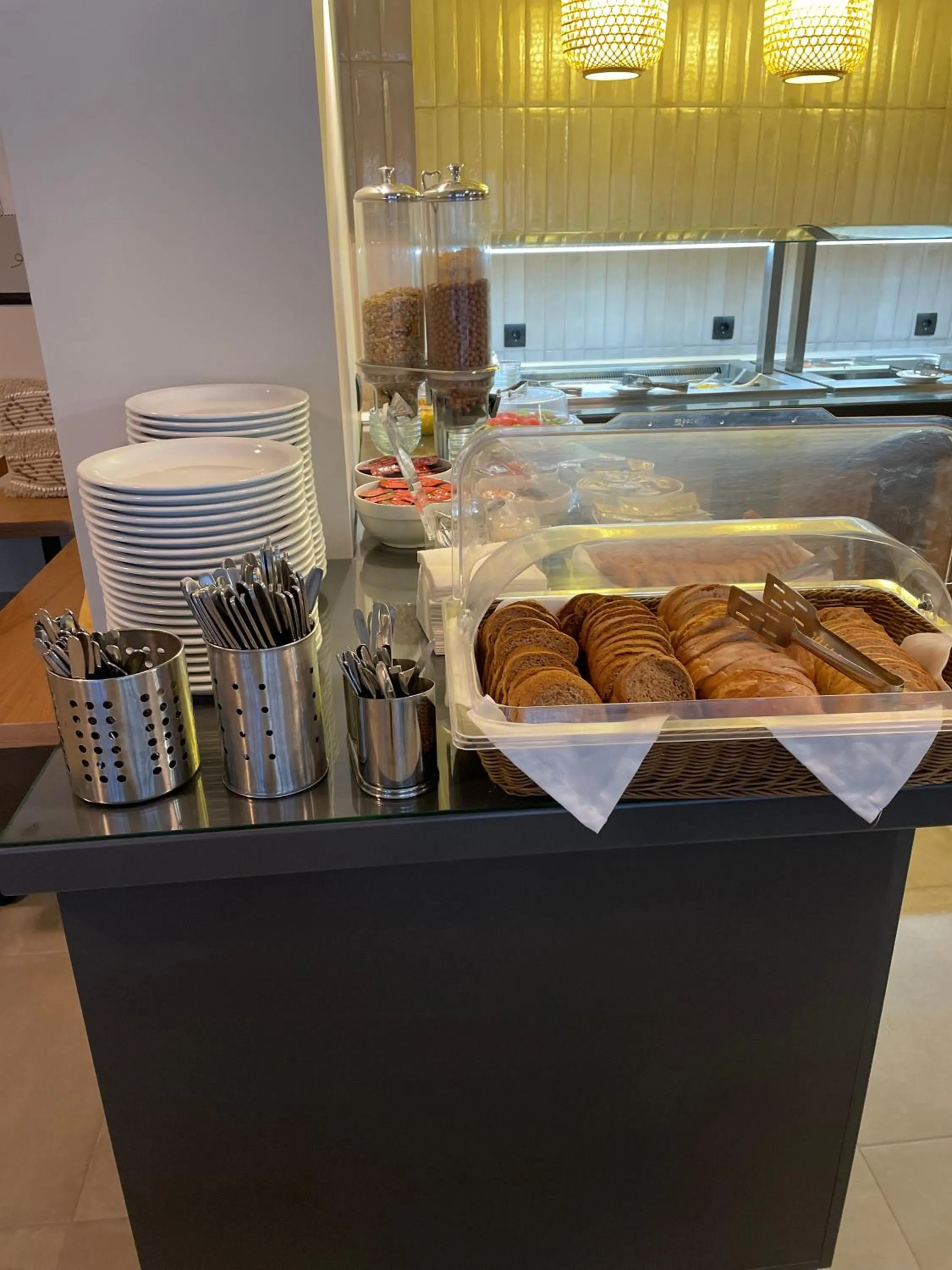 Breakfast in Hotel Zefyros