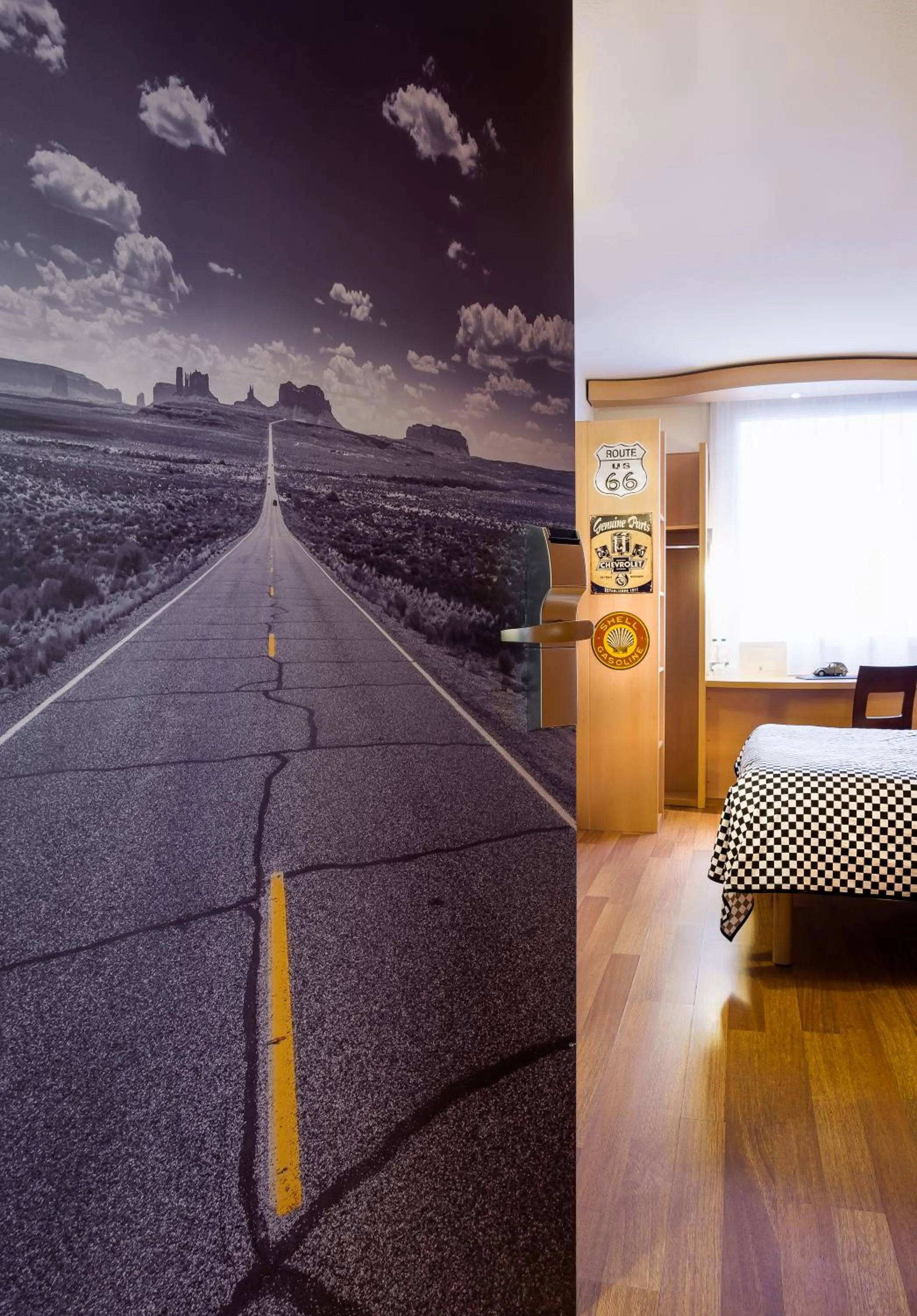 Bed in ibis Warszawa West Station