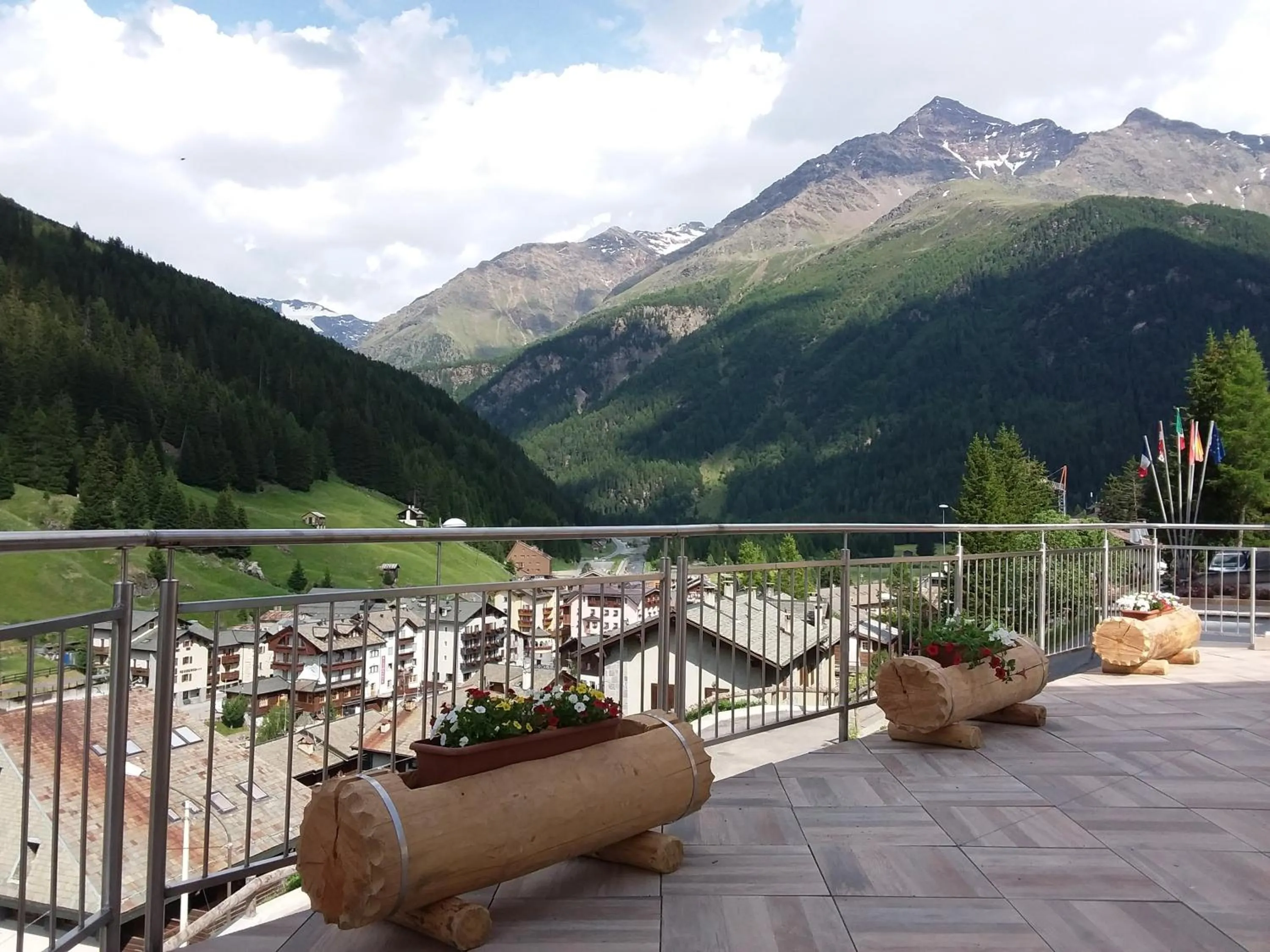 Balcony/Terrace in Hotel Meublè Adler - Rooms & Mountain Apartments
